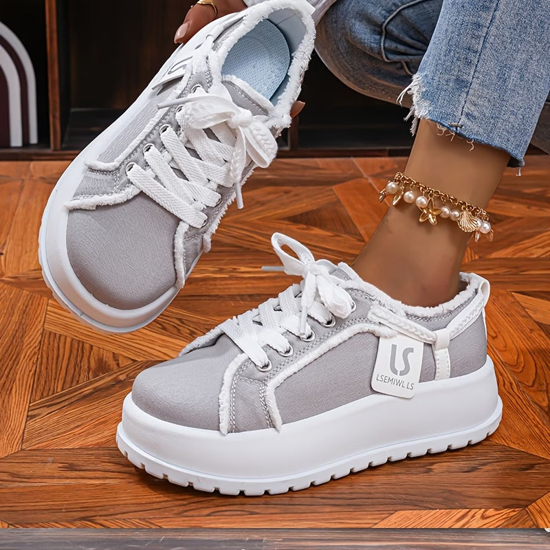 Americana Fray Platform Sneakers – Vintage Skate Style with Height-Boosting Sole