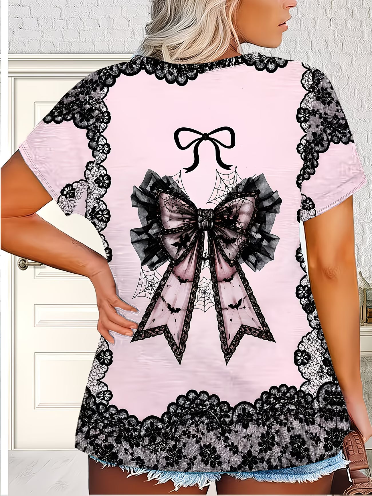 Women's Plus Size Lace Bow Print T-Shirt — Pink & Black