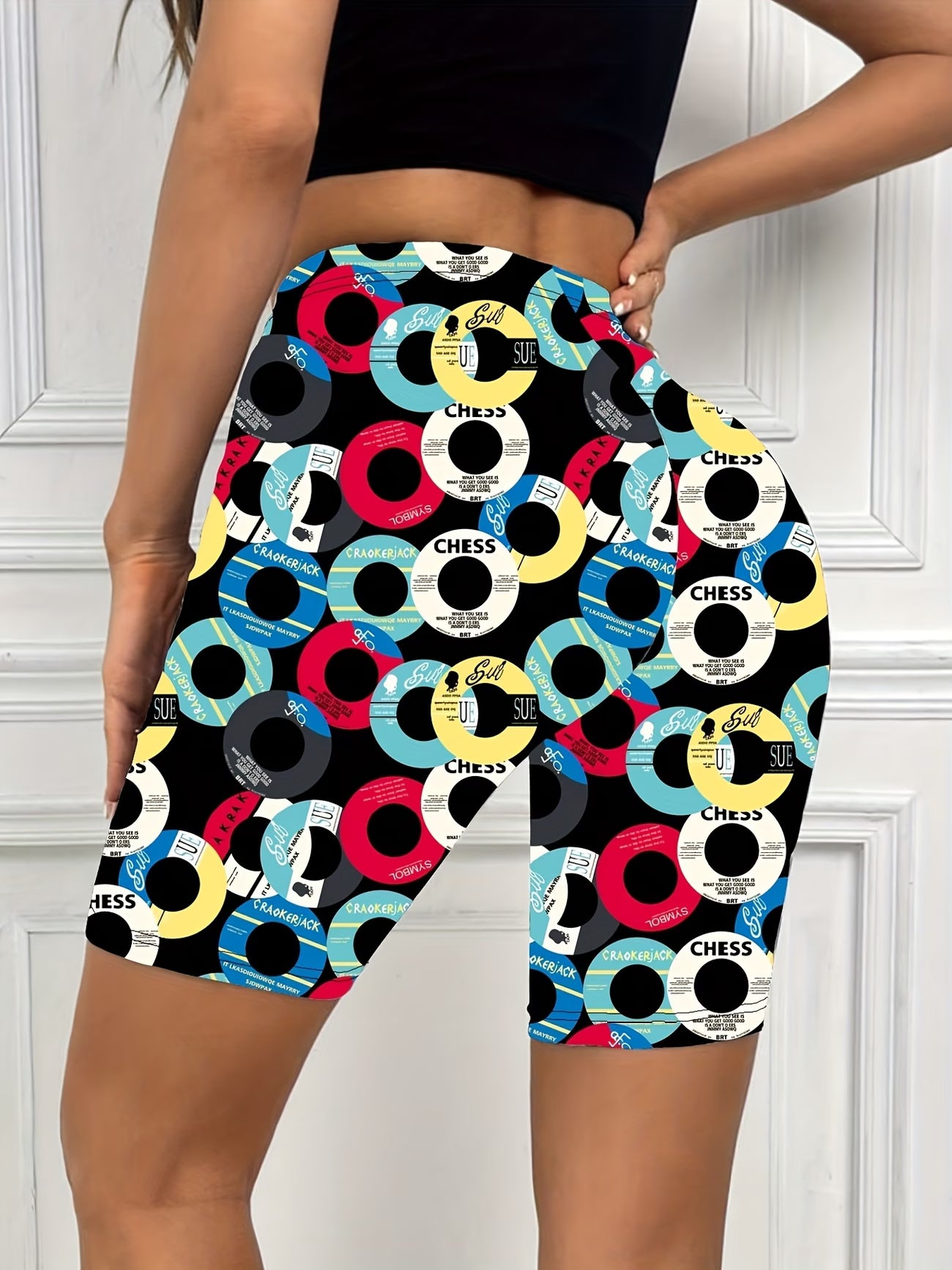 Circle Print High-Waist Shorts – Stretchy Body-Hugging Fit