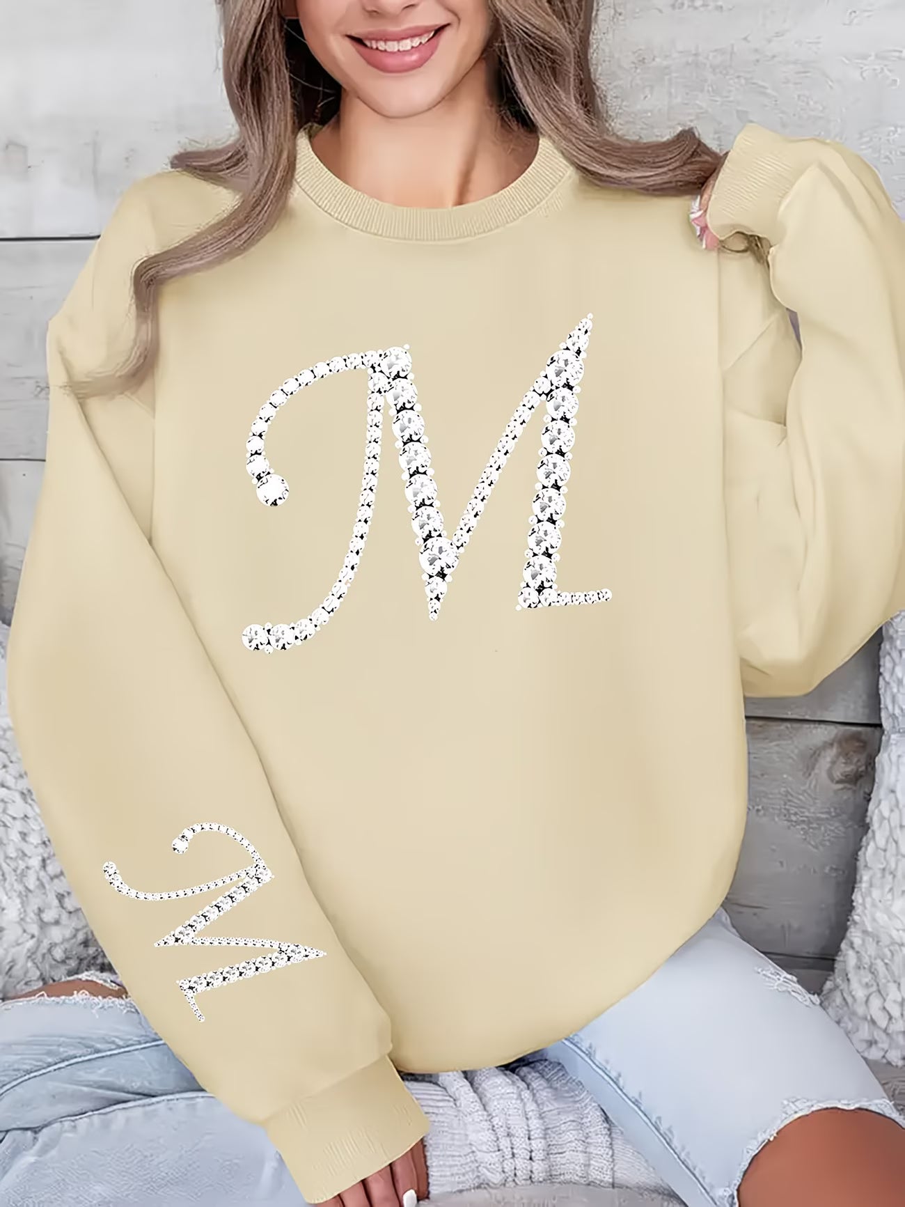 Beautiful Shiny Letter M Simple Pattern Print Pullover Sweatshirt