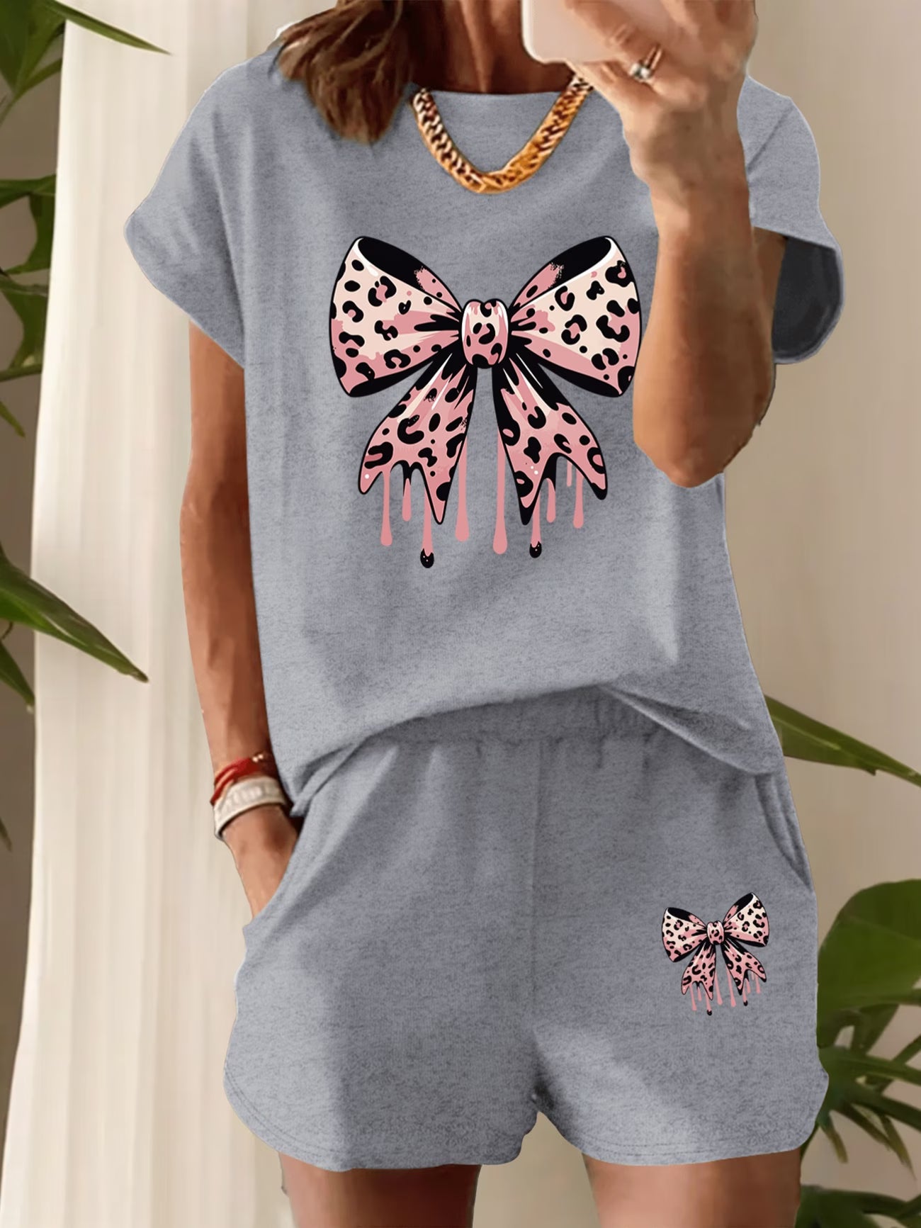 Bow & Leopard Print Two-Piece Set – Round Neck Tee & High-Waist Shorts