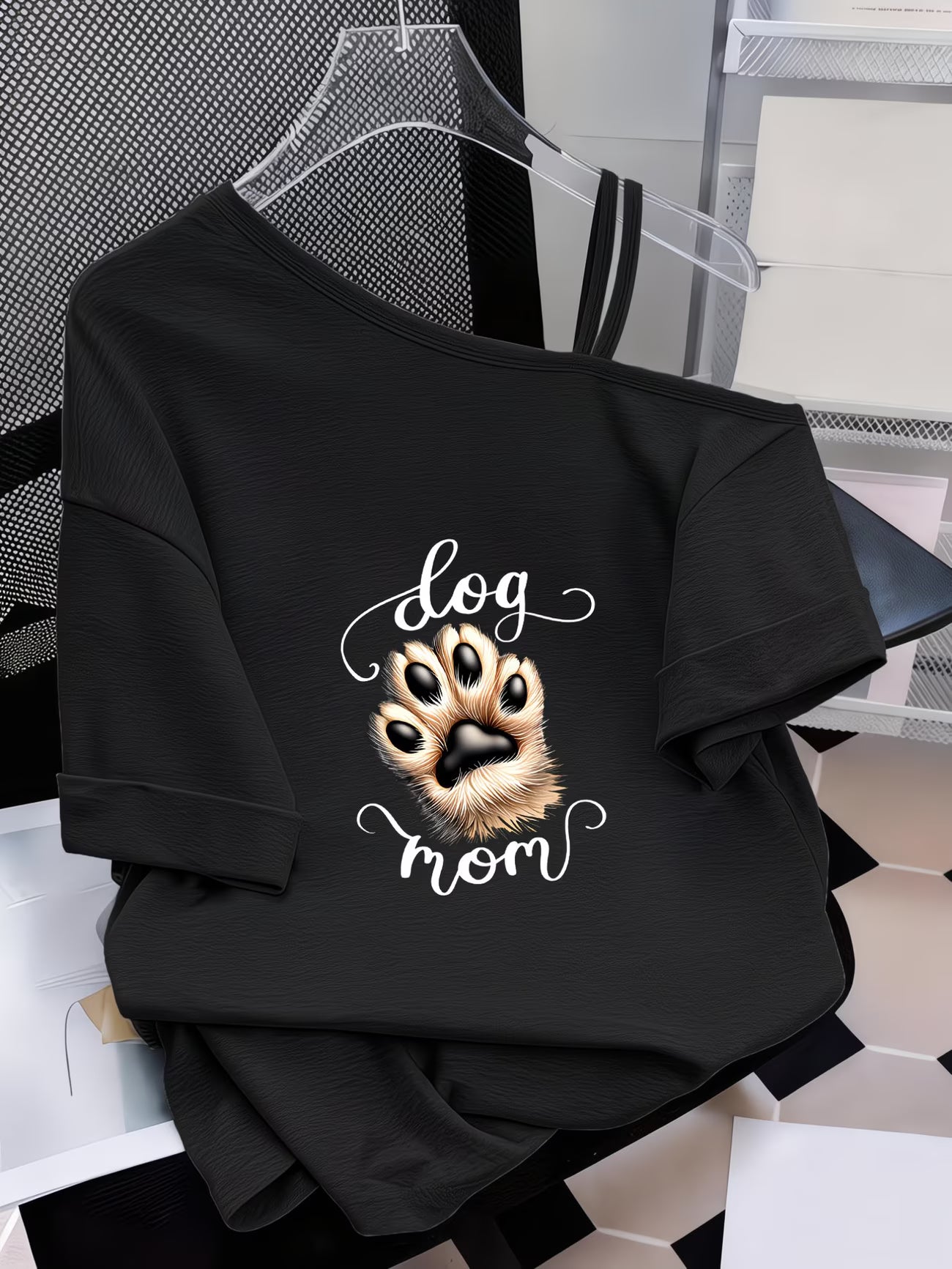 Women's Y2K Off-Shoulder Tee – Dog Paw PrintDesign