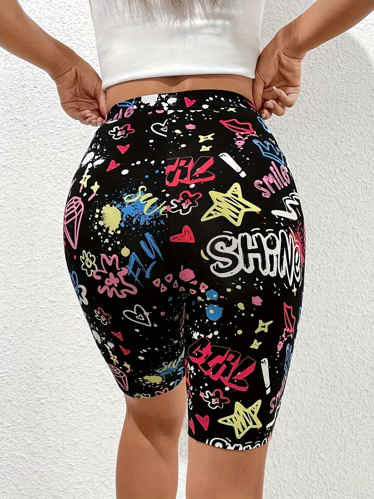 Alphabet Graffiti Print Sculpt Shorts – Stretch Butt-Lifting Fit