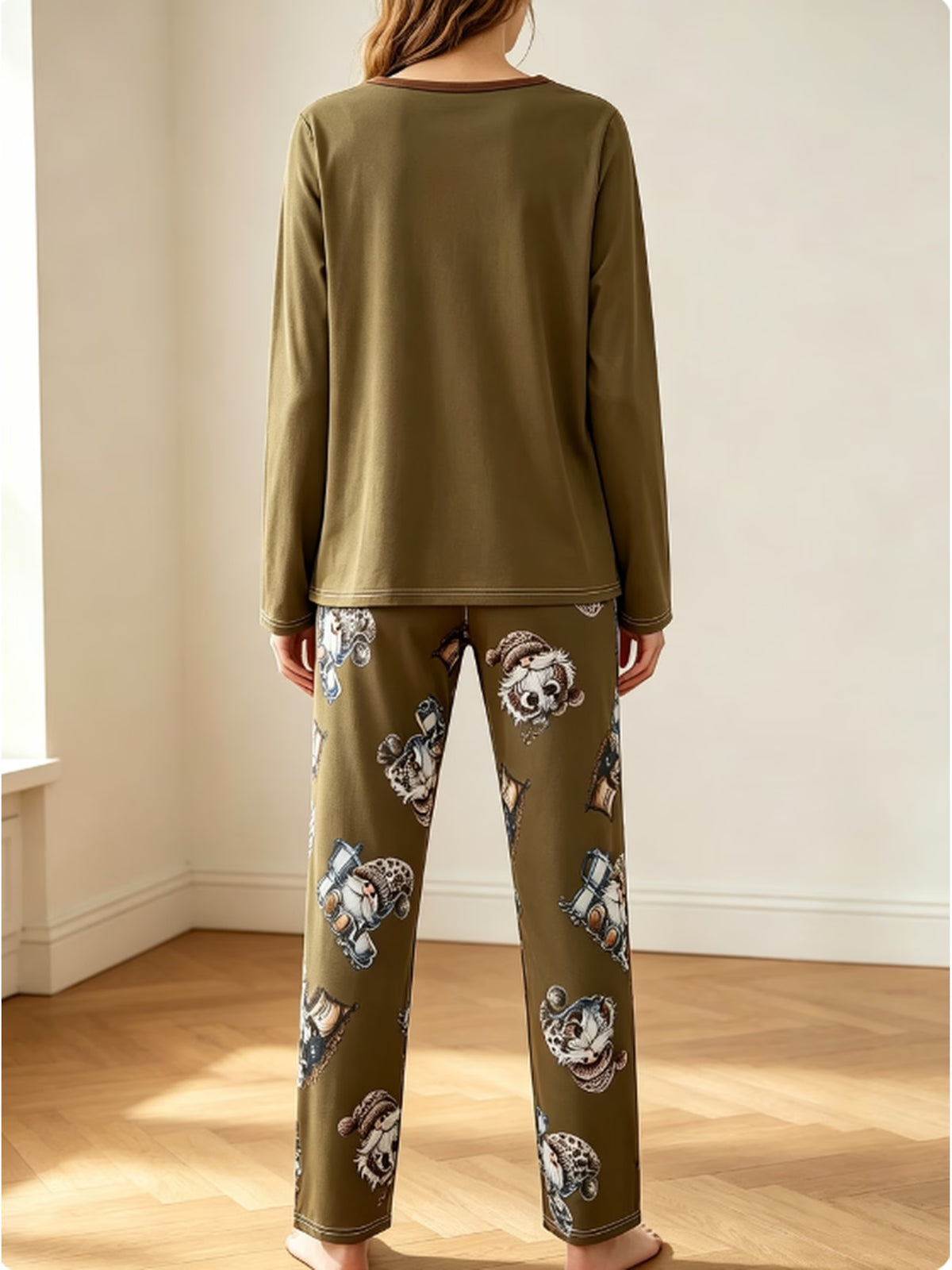 Women’s Brown Coffee Dwarf Print Lounge Set