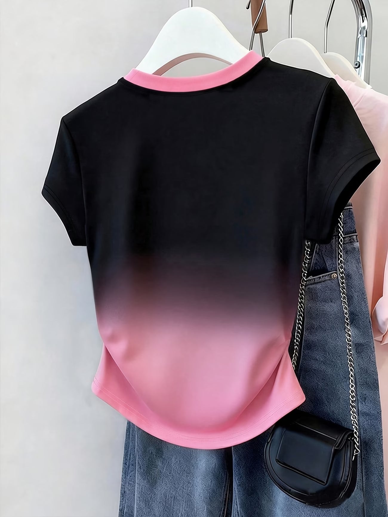 Gradient Bow Print T-Shirt