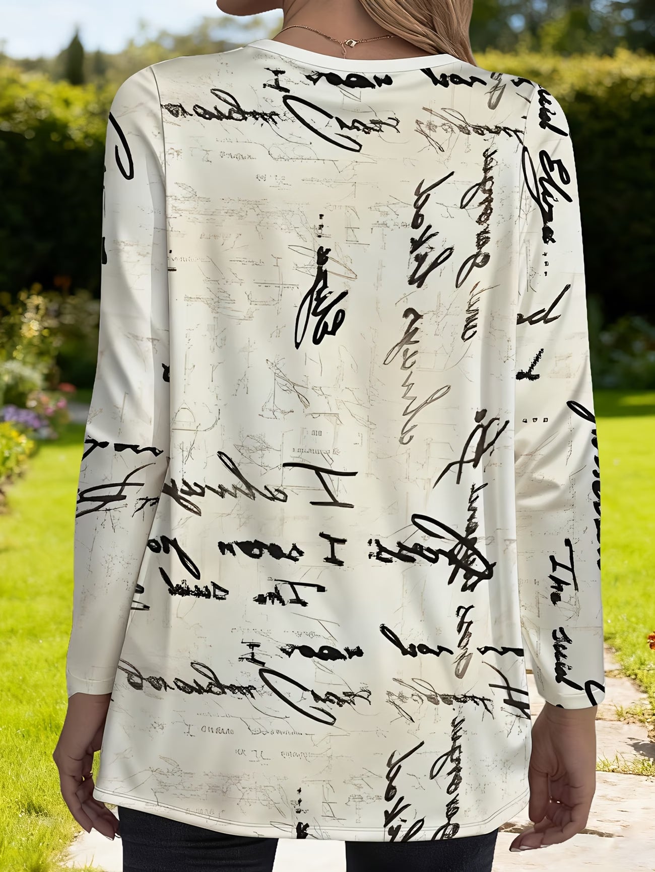Elegant Letter Print Loose Women'S Top with Pockets