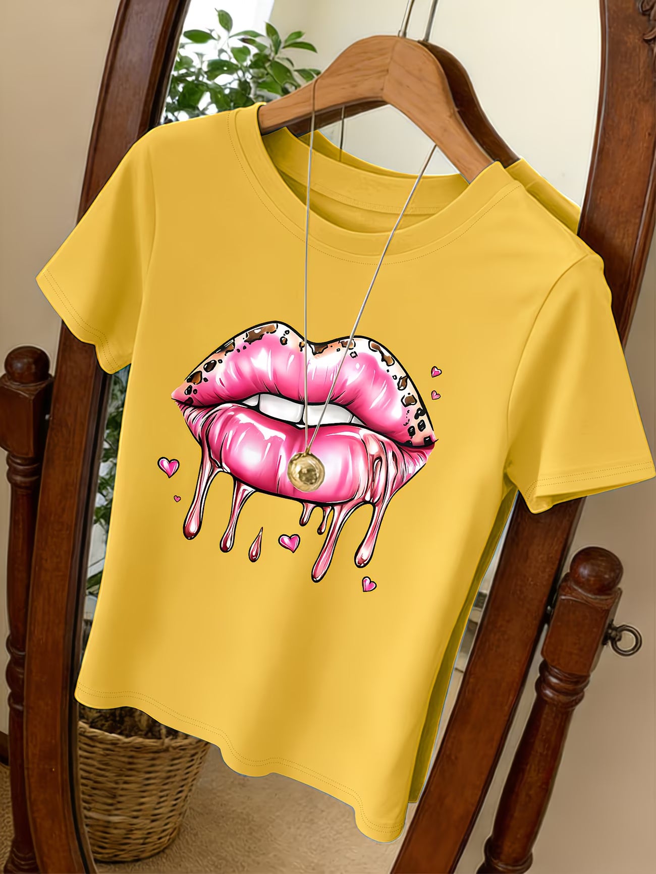 Pink Lip Heart Print Round Neck T-Shirt