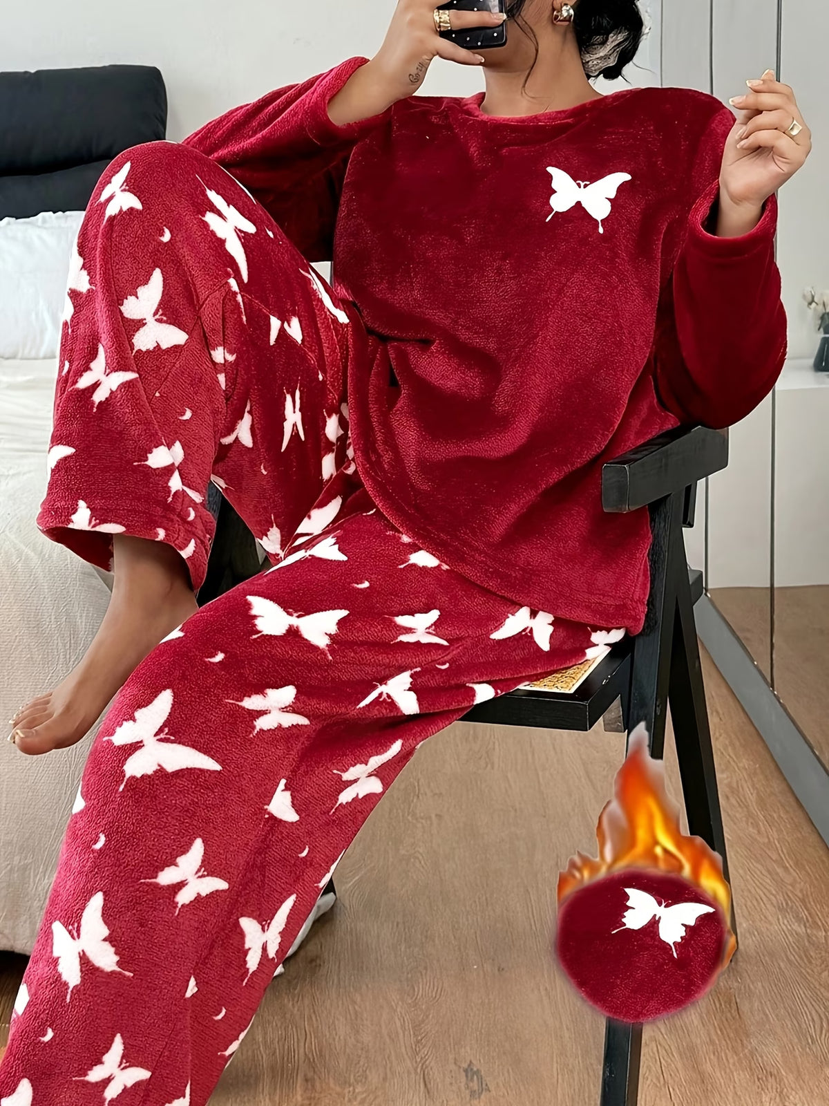 Women's Plush Bow Pattern Winter Pyjama Set