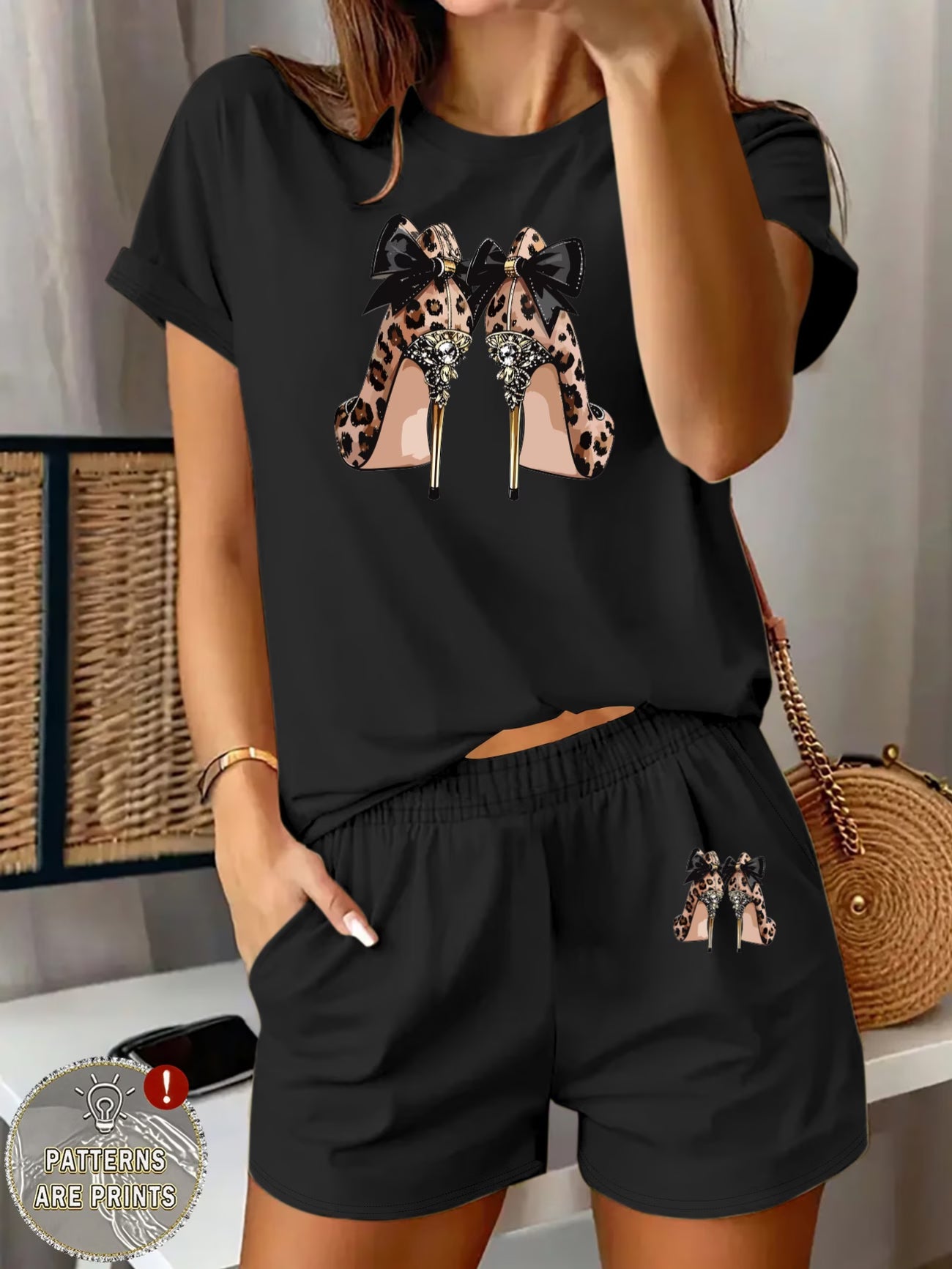 Leopard & High Heels Print Two-Piece Set – Bow & Letter Pattern Tee & High-Waist Shorts