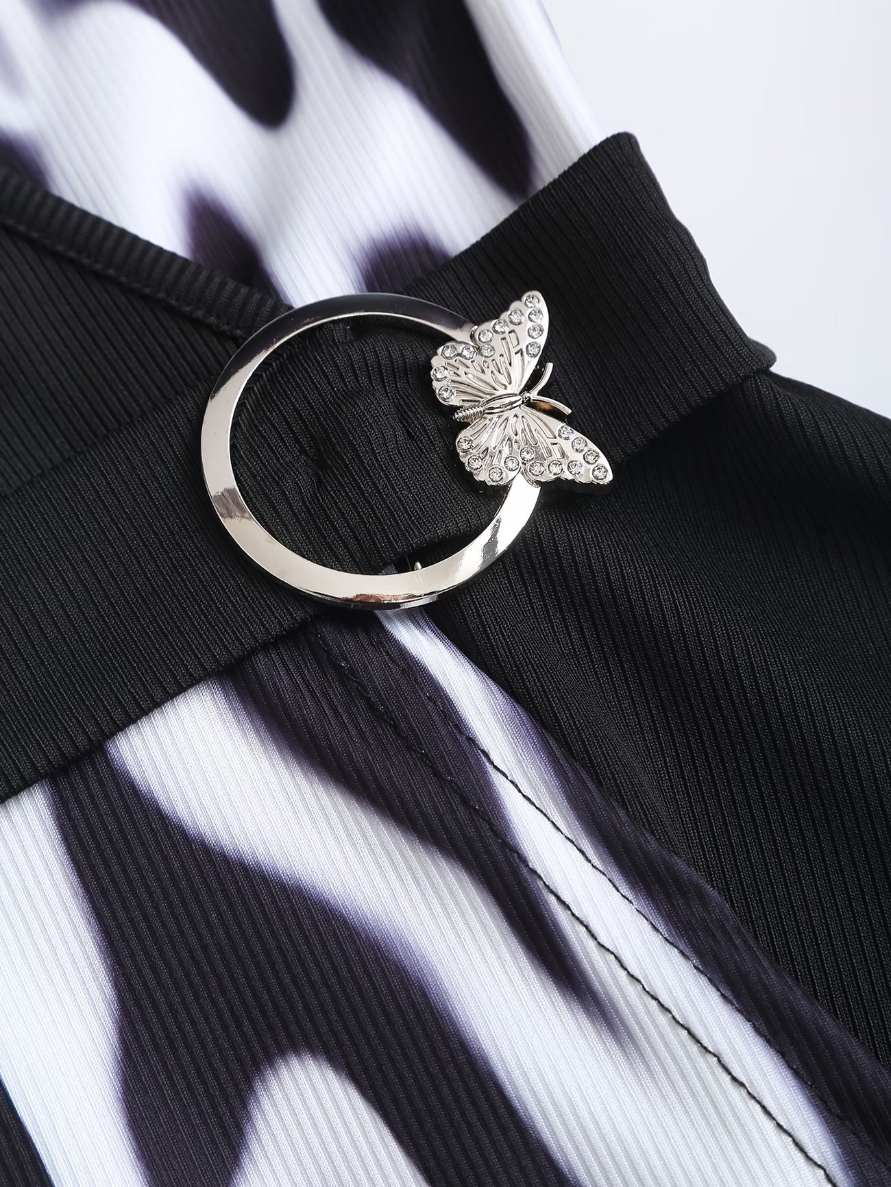Butterfly Clasp Long Asymmetrical Sleeve T-Shirt