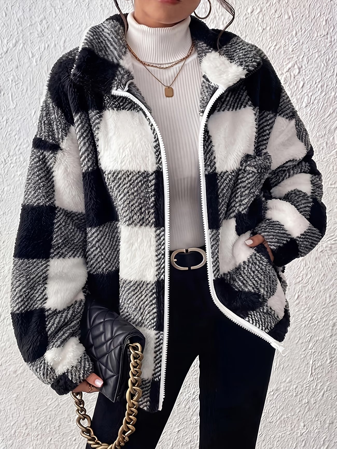 Women's Plush Faux Teddy Jacket – Elegant Collar Plaid Coat with Pockets