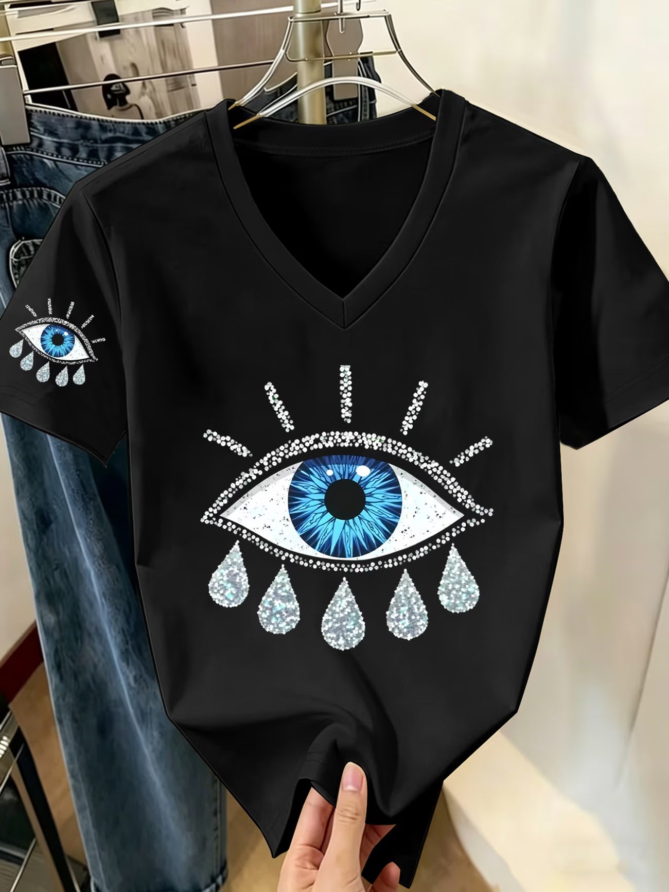 Fashion Eye Decor V-Neck Short Sleeve T-Shirt