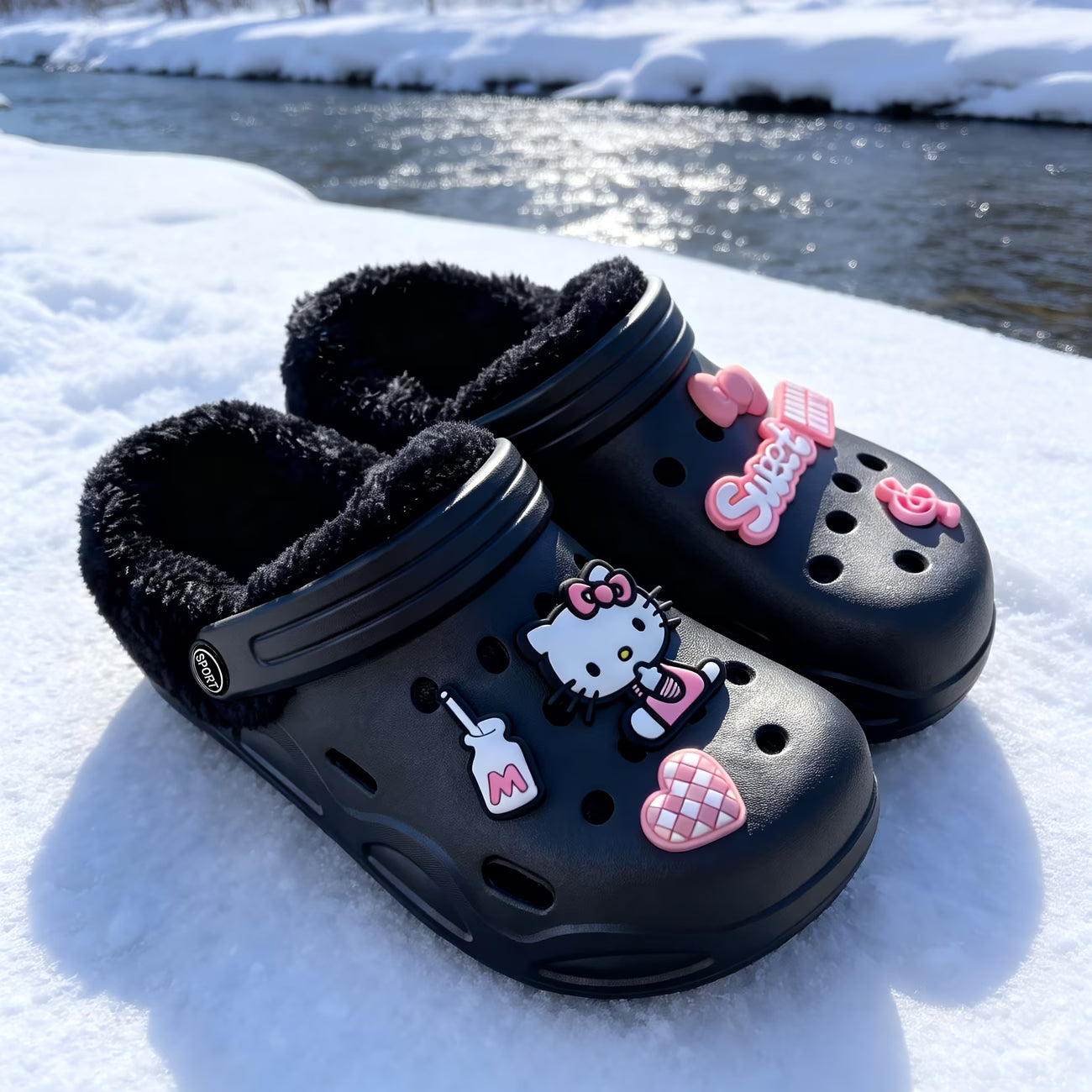Hello Kitty Plush-Lined Clogs – Heart-Pattern, Sweet Kitty Charms & Non-Slip Sole | Autumn & Winter Slides