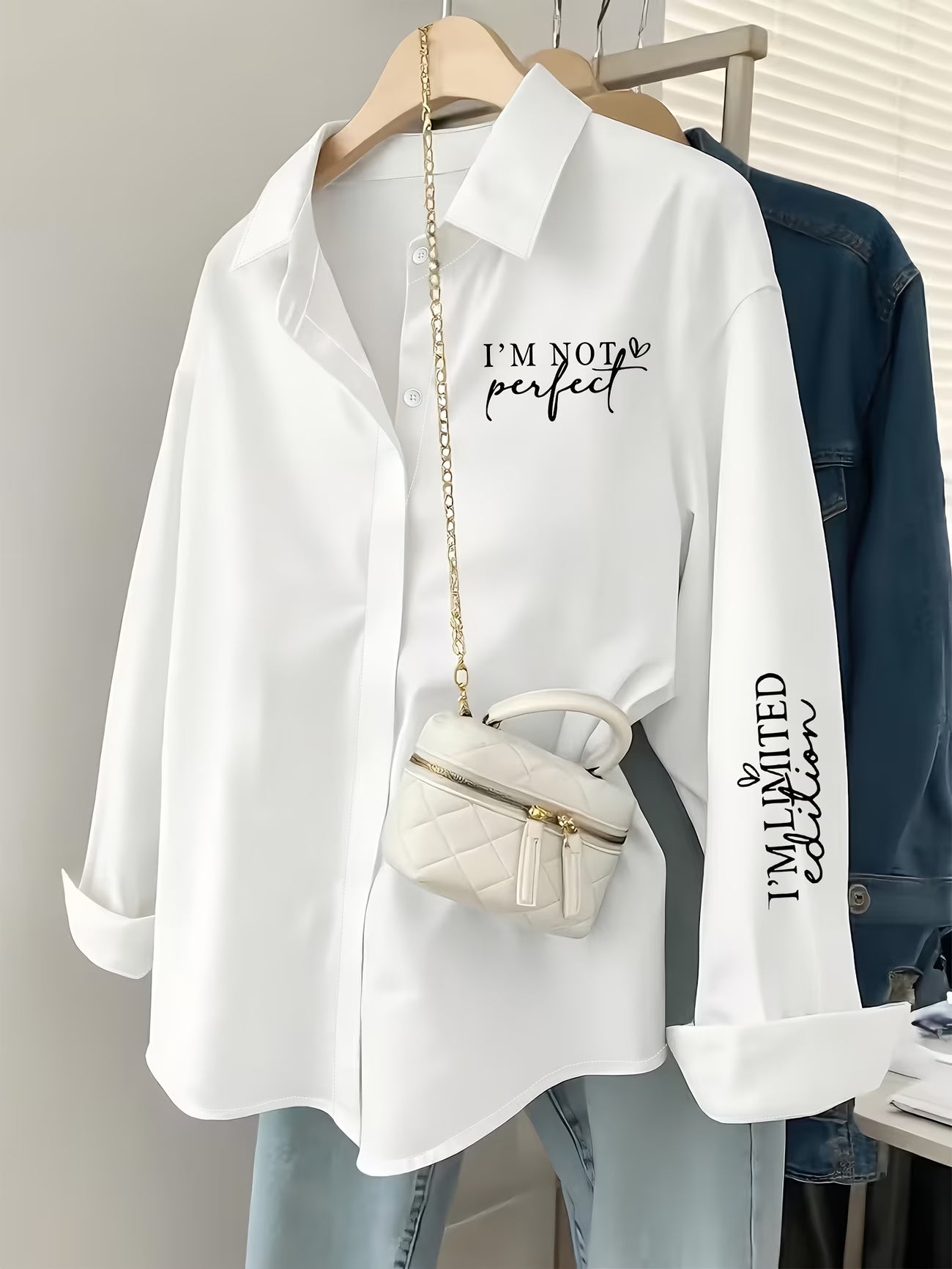 A Loose-Fitting Solid Color Shirt with an Imperfect Design,