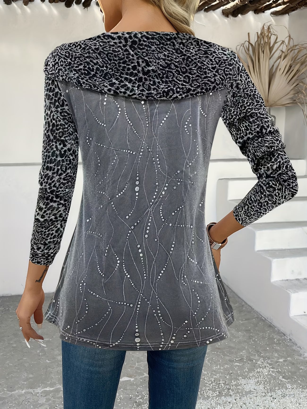 Solid Color Golden Foil Collar Long Sleeve Top