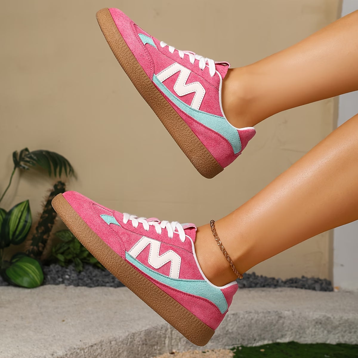 Women's Pink & Mint Green Low-Top Cushioned Sneakers