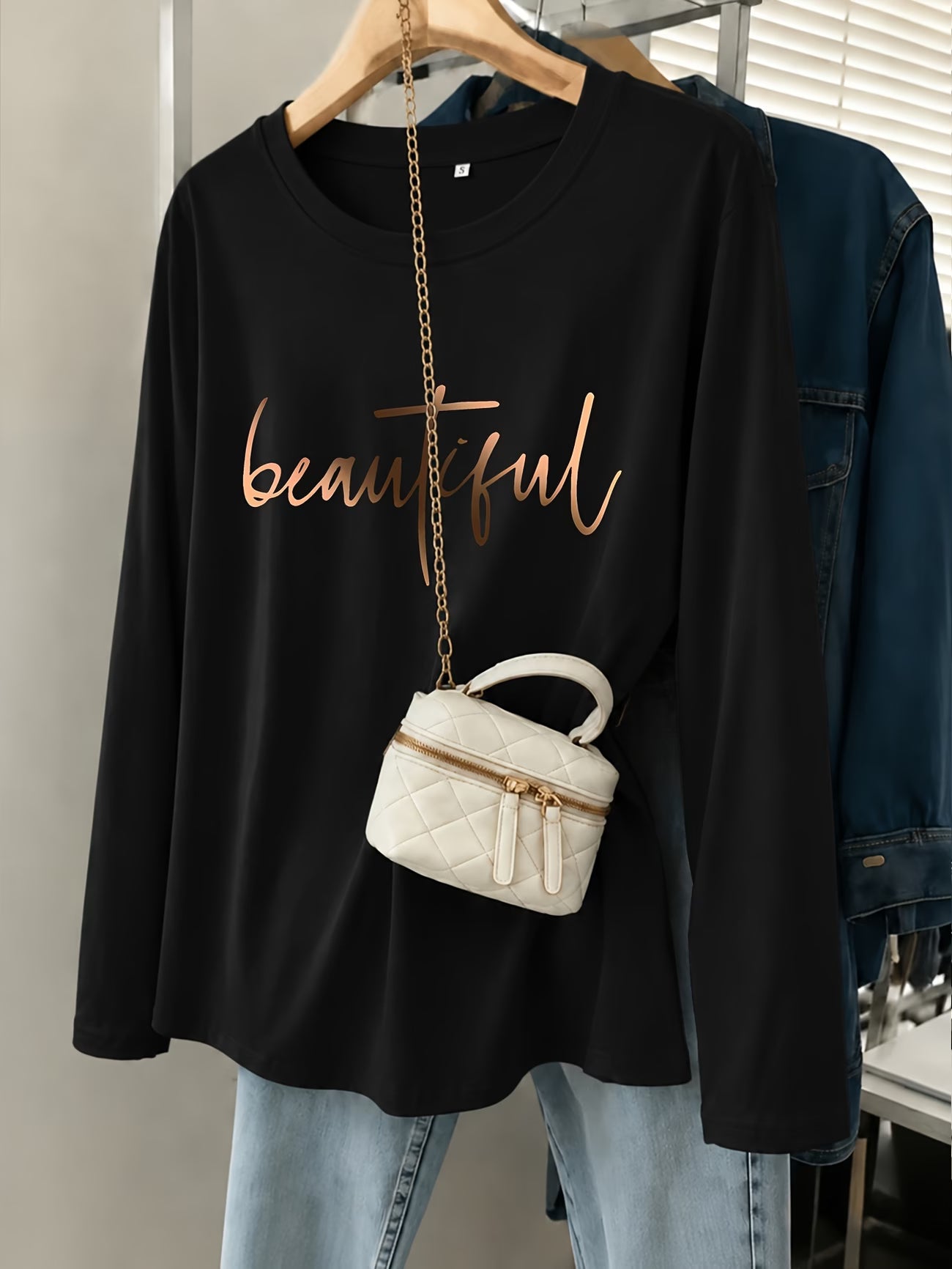 Women's Y2K Minimalist Gradient 'Beautiful' Print Long Sleeve T-Shirt