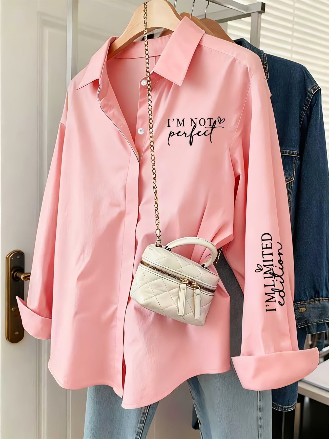 A Loose-Fitting Solid Color Shirt with an Imperfect Design,
