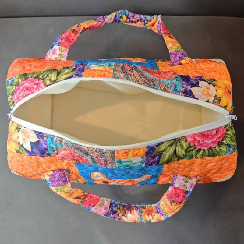 Scooby-Doo Cartoon Zipper Handbag / Tote Bag / Luggage Bag – Blue, 18x9x9 inch