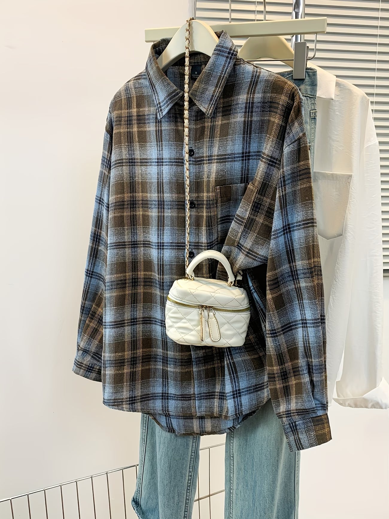 Women's Plaid Button-Front Pocket Casual Shirt