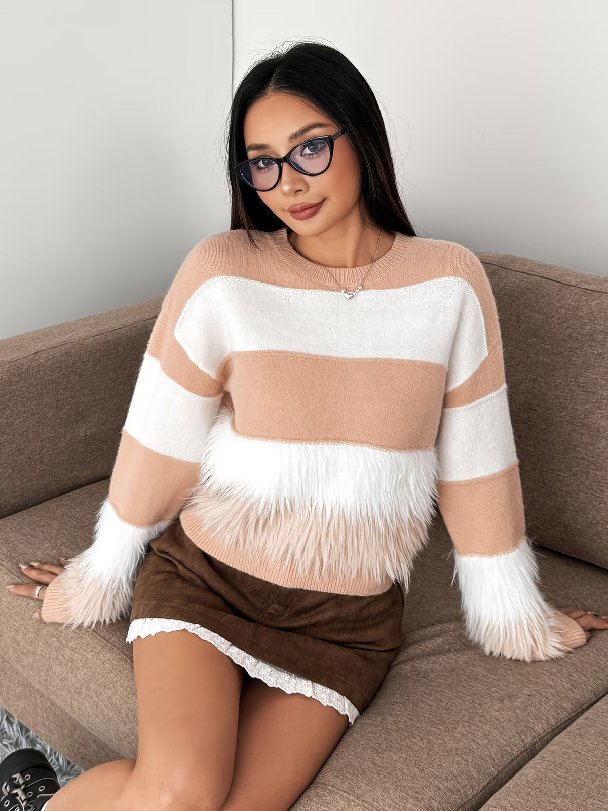 Women's Fluffy Colour-Block Round-Neck Jumper
