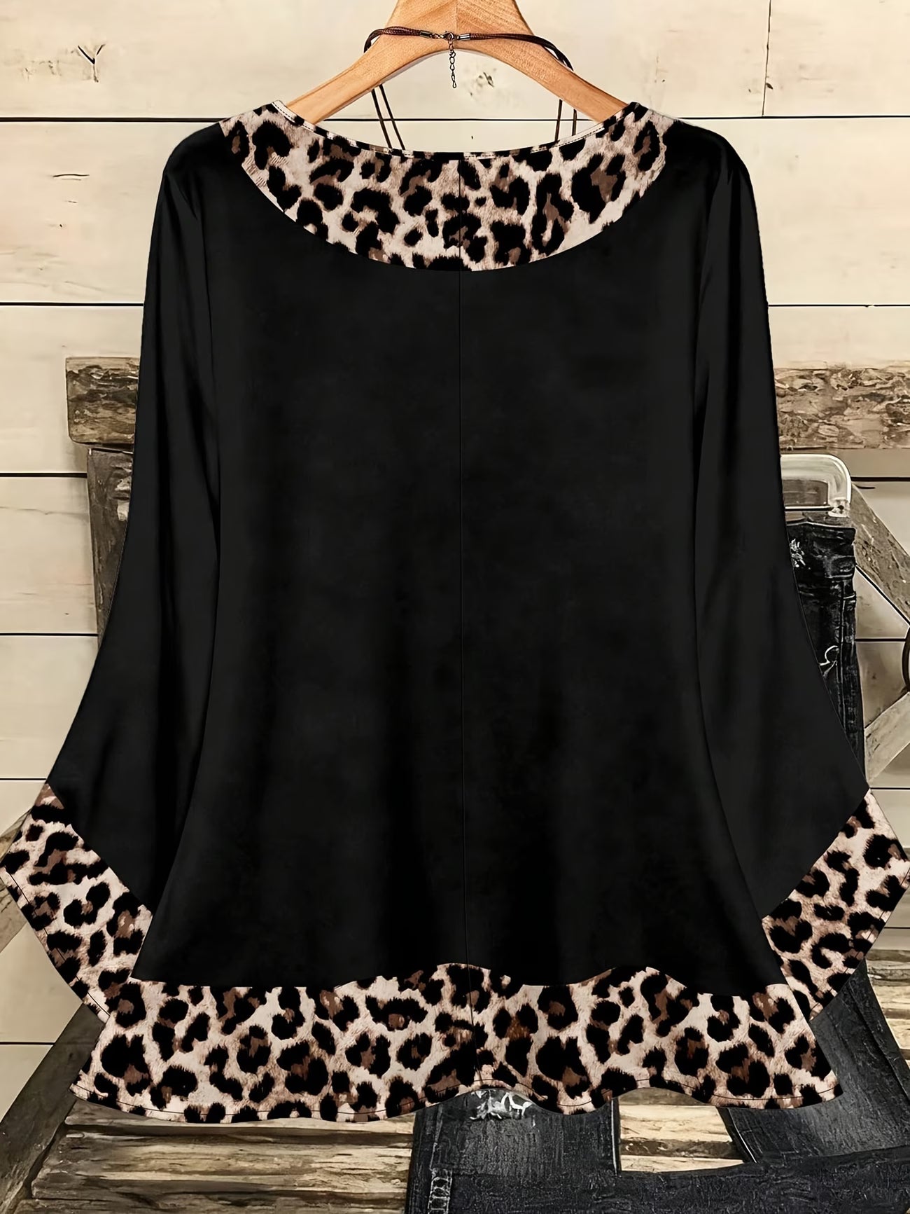 Plus-Size Women's Golden Heart Prints top
