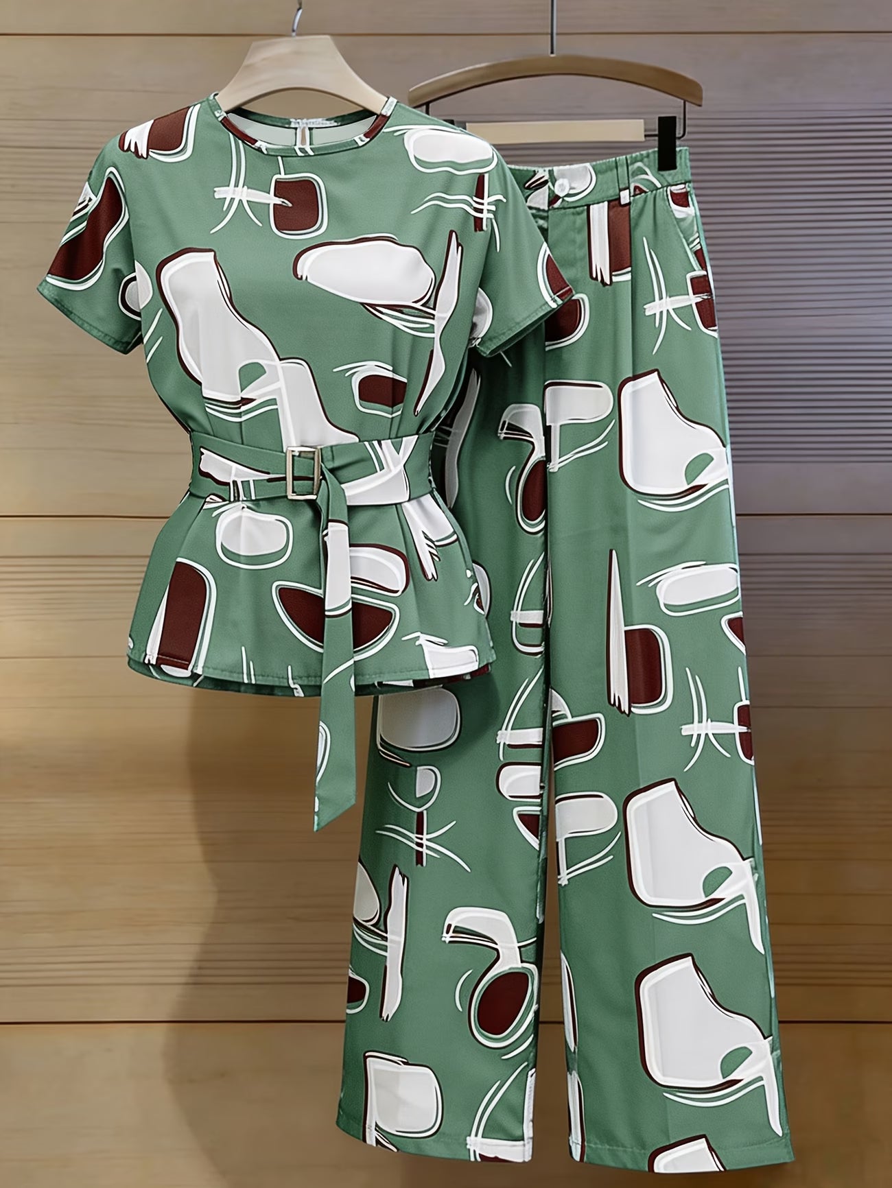 Spring & Summer Women's Casual Green Abstract Geometric Print Two-Piece Set with Metal Buckle Belt