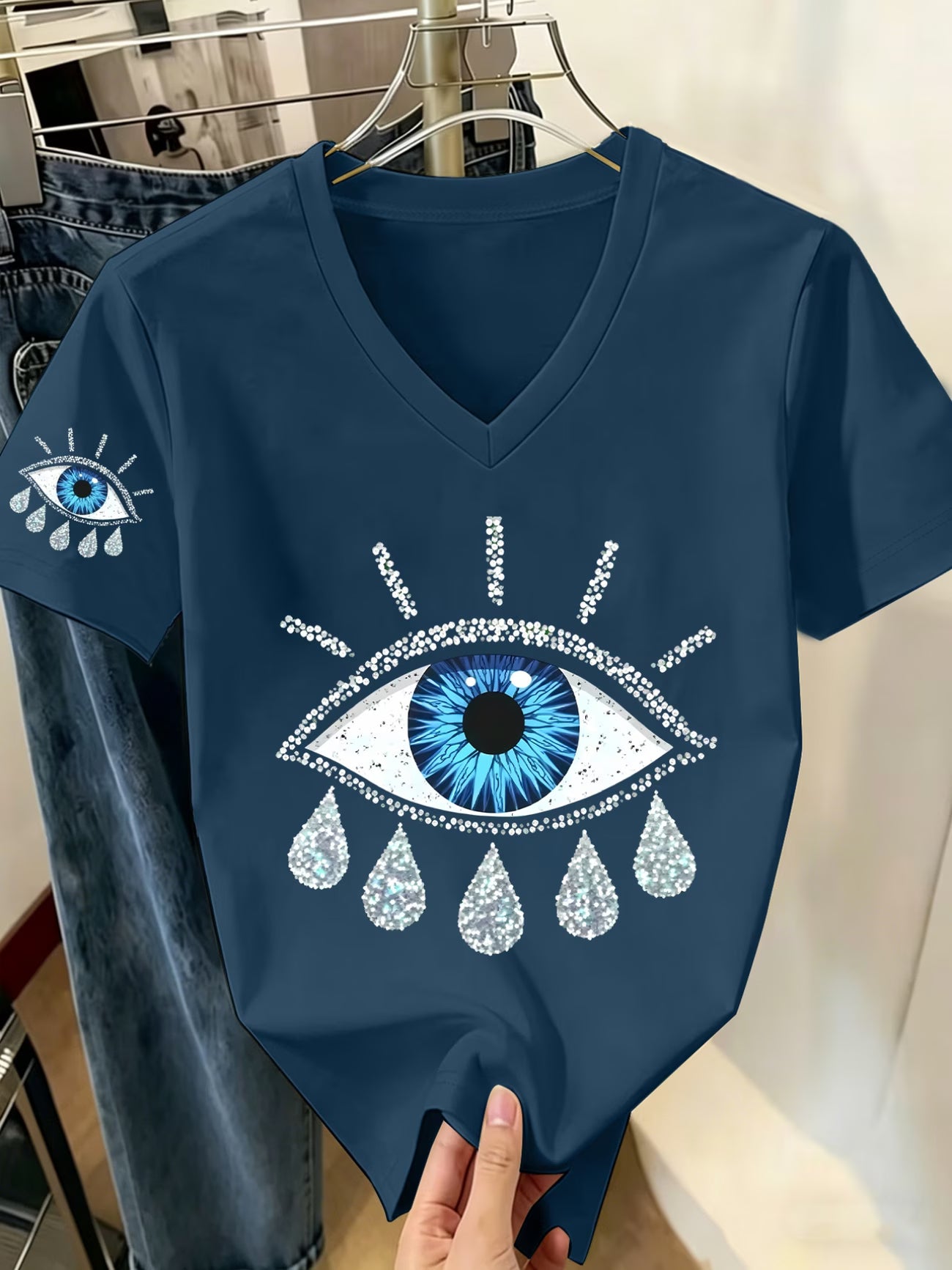 Fashion Eye Decor V-Neck Short Sleeve T-Shirt