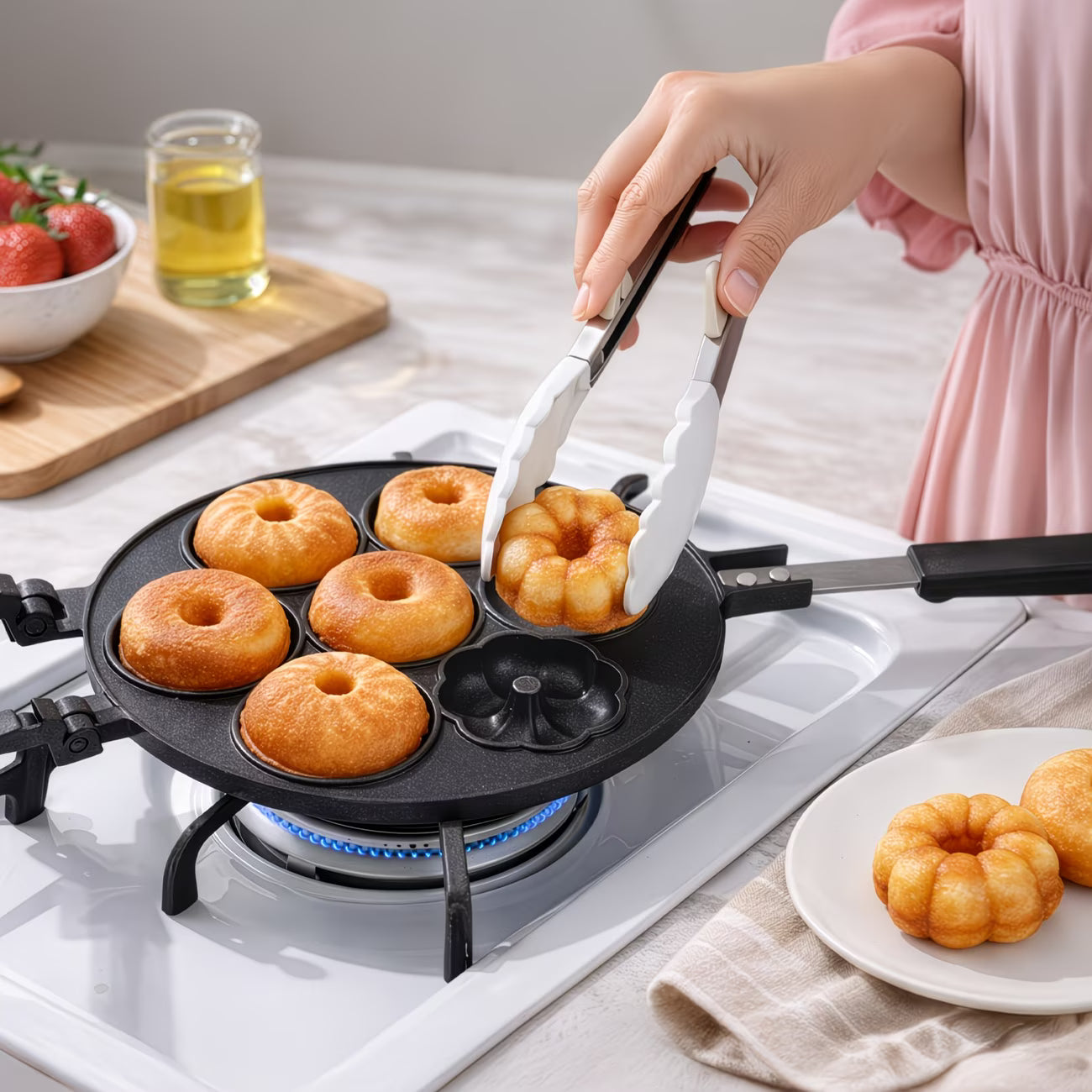 7-Hole Non-Stick Donut Baking Pan with Handle – Heavy Duty Homemade Doughnut Tray