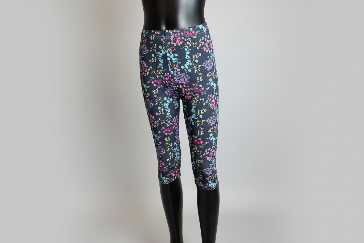 Flower patterned Capri leggings, choice of size & design!