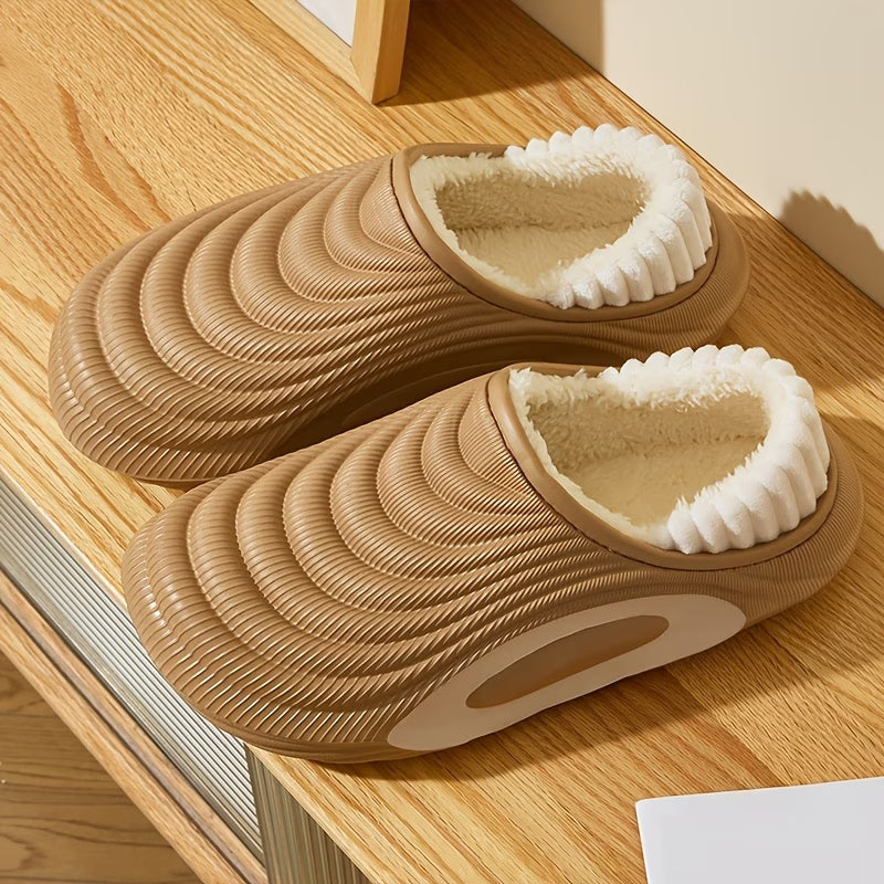 Couple's Wave Pattern Plush-Lined Winter Slippers