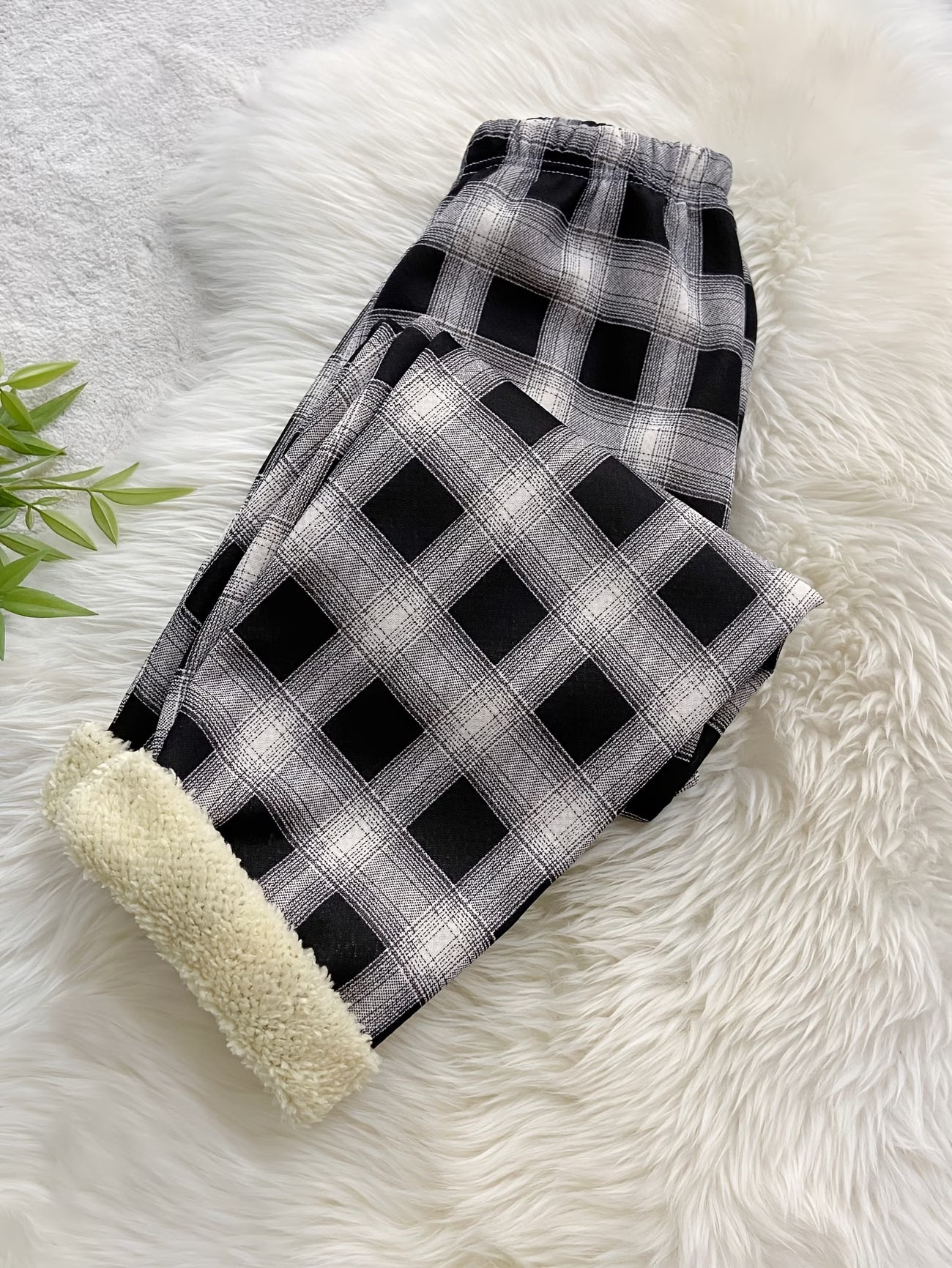 Women's Fleece-Lined Plaid Thermal Pants – Reversible Black & White Loungewear