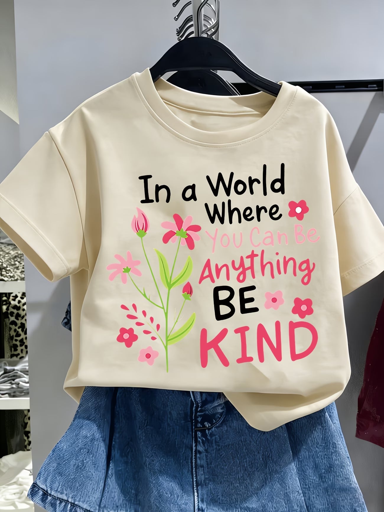BE KIND Floral Motivational Print Women's T-Shirt