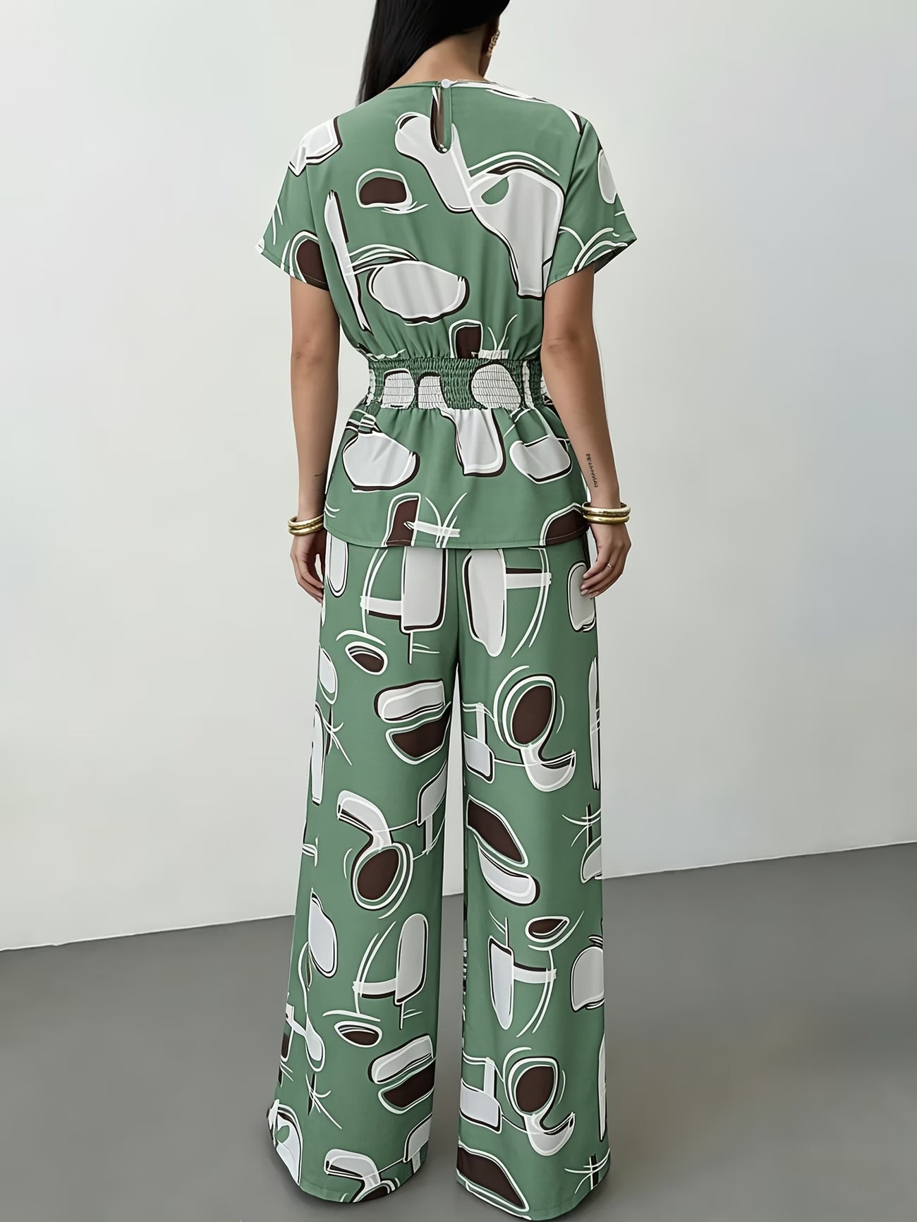 Spring & Summer Women's Casual Green Abstract Geometric Print Two-Piece Set with Metal Buckle Belt