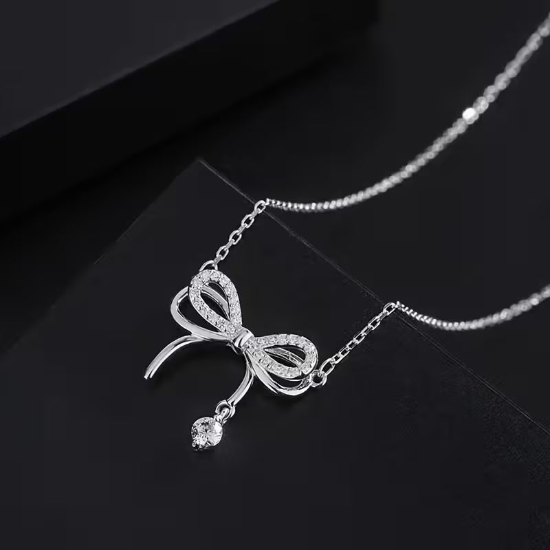 Vintage Bowknot Necklace
