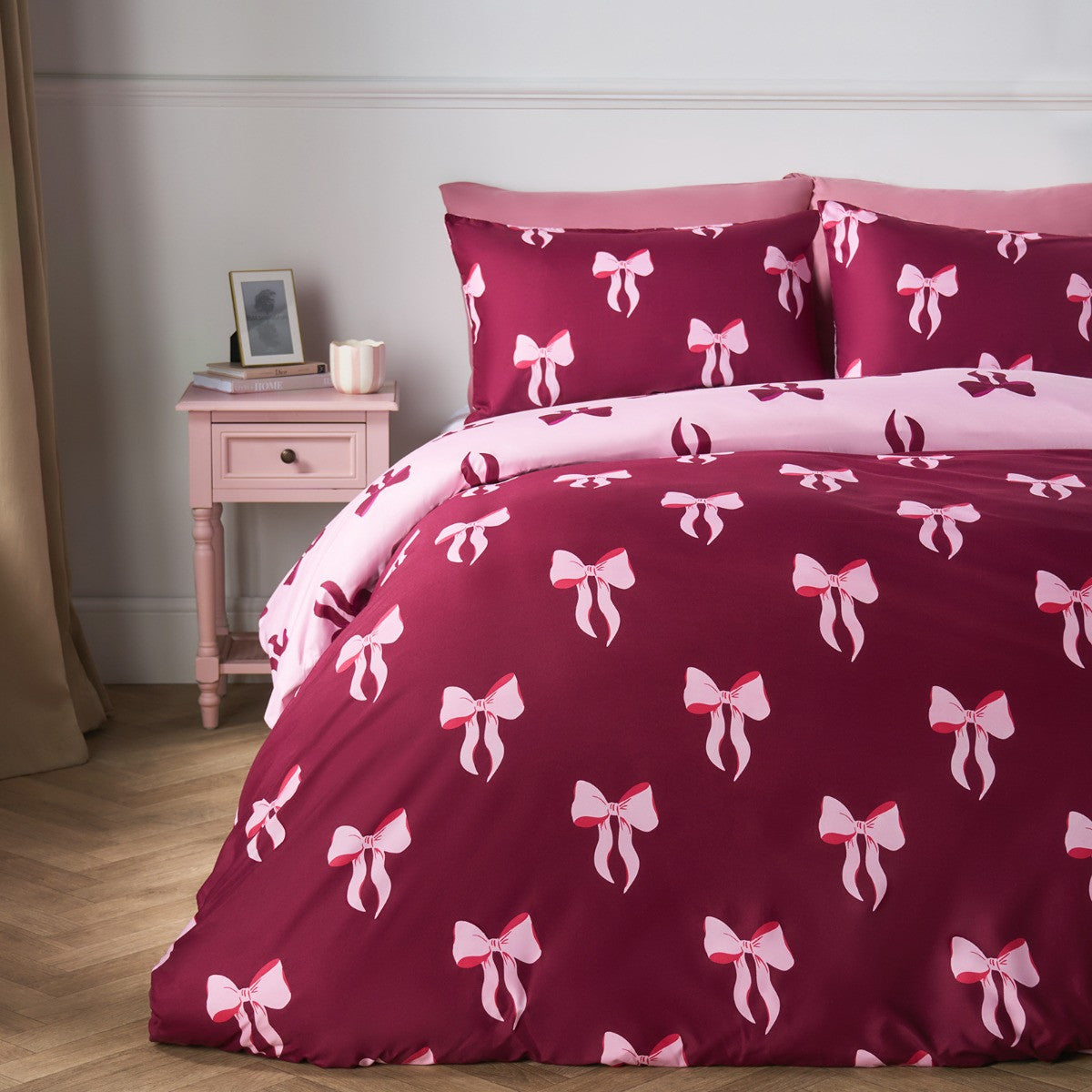 Bow Print Reversible Duvet Cover Set