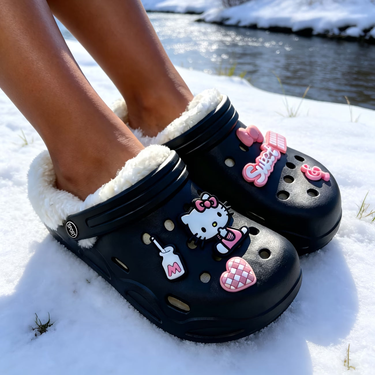 Hello Kitty Plush-Lined Clogs – Heart-Pattern, Sweet Kitty Charms & Non-Slip Sole | Autumn & Winter Slides