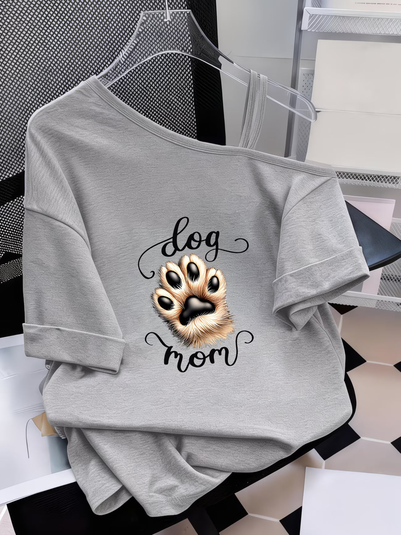 Women's Y2K Off-Shoulder Tee – Dog Paw PrintDesign