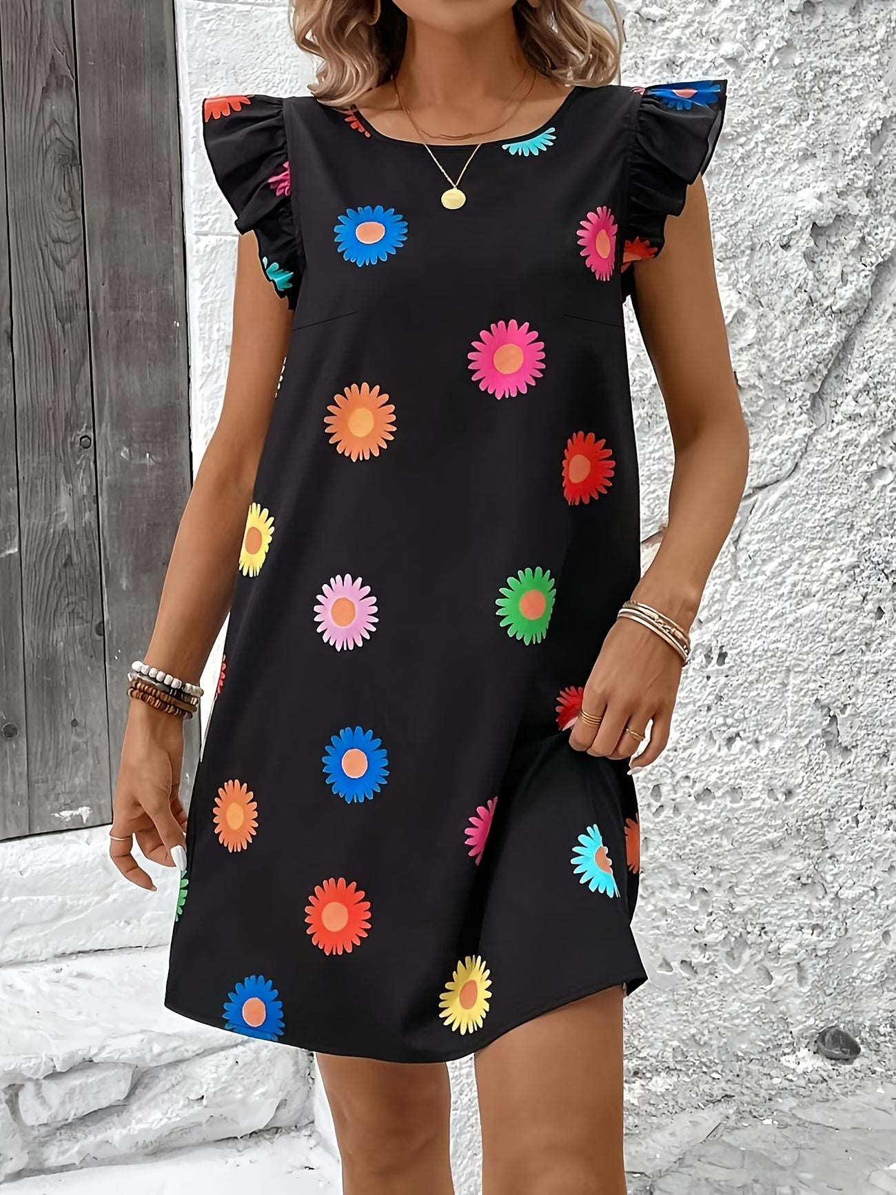 Women'S Dress with Colorful Floral Prints And Ruffled Sleeves