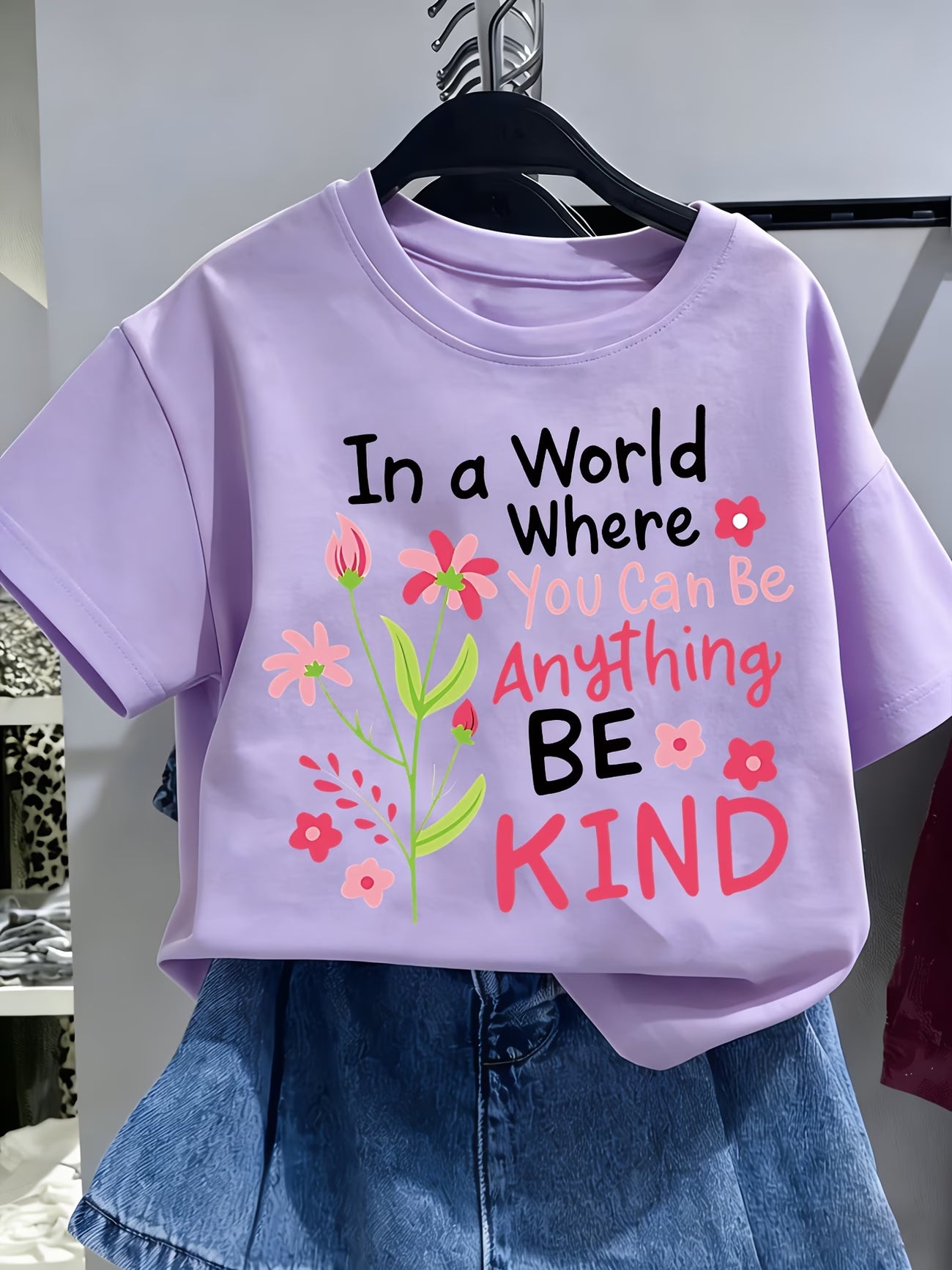 BE KIND Floral Motivational Print Women's T-Shirt