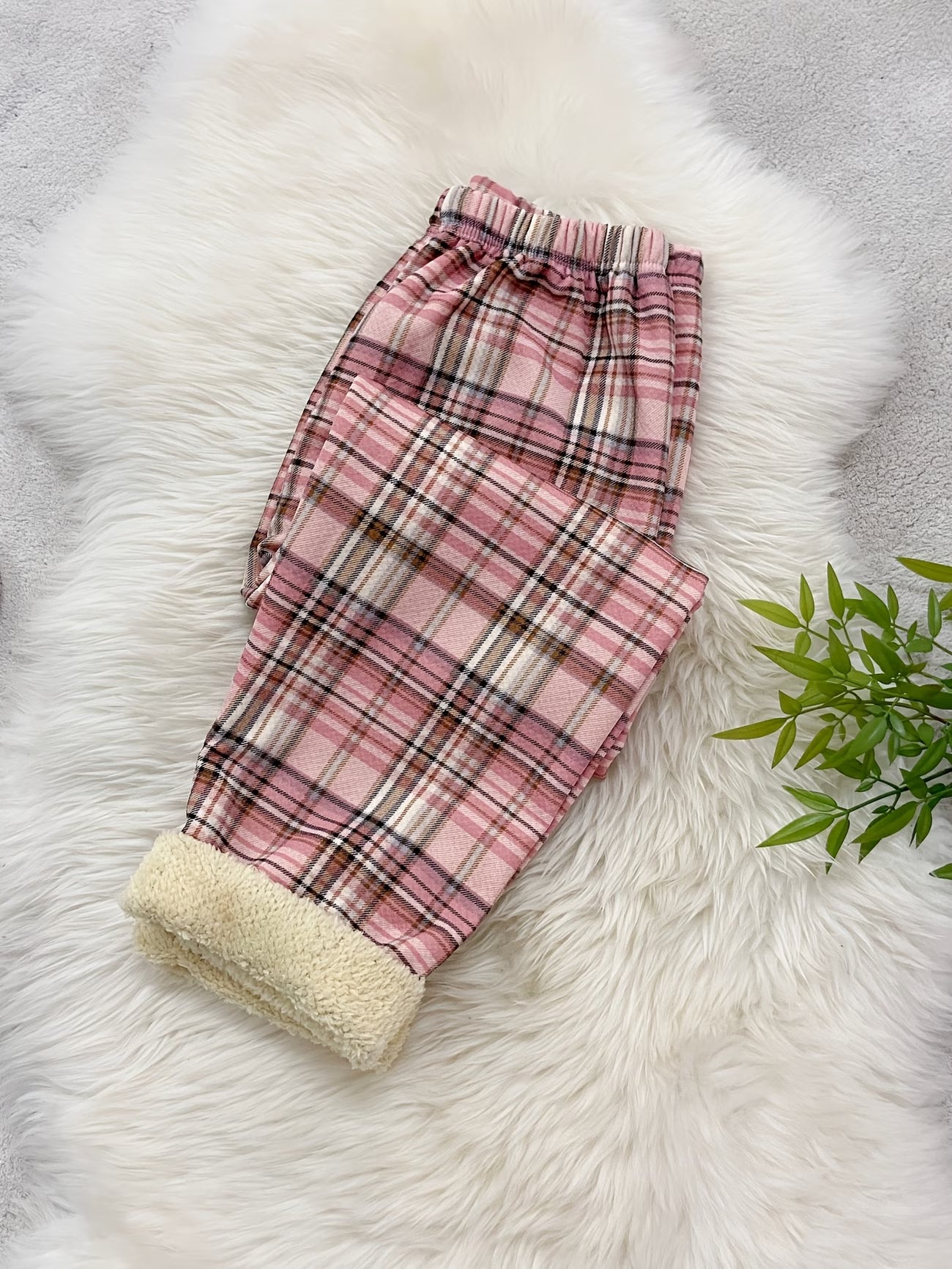 Women's Thickened Fleece Plaid Pants – Double-Faced Warm Trousers in Pink