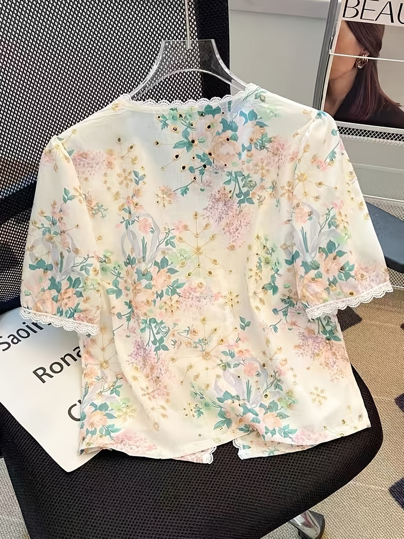 Women's Floral Face Print Blouse — Hollow Embroidery & Short Sleeve Summer Top