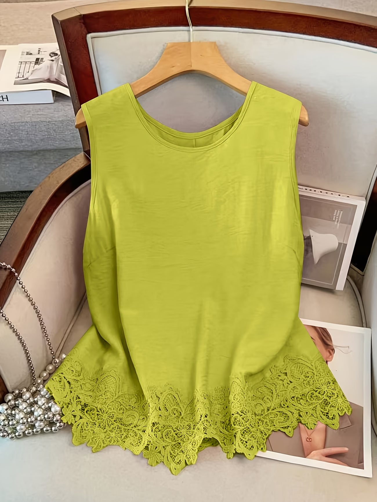 Women's Lace Trim Patchwork Sleeveless Blouse — Round Neck Vest Top