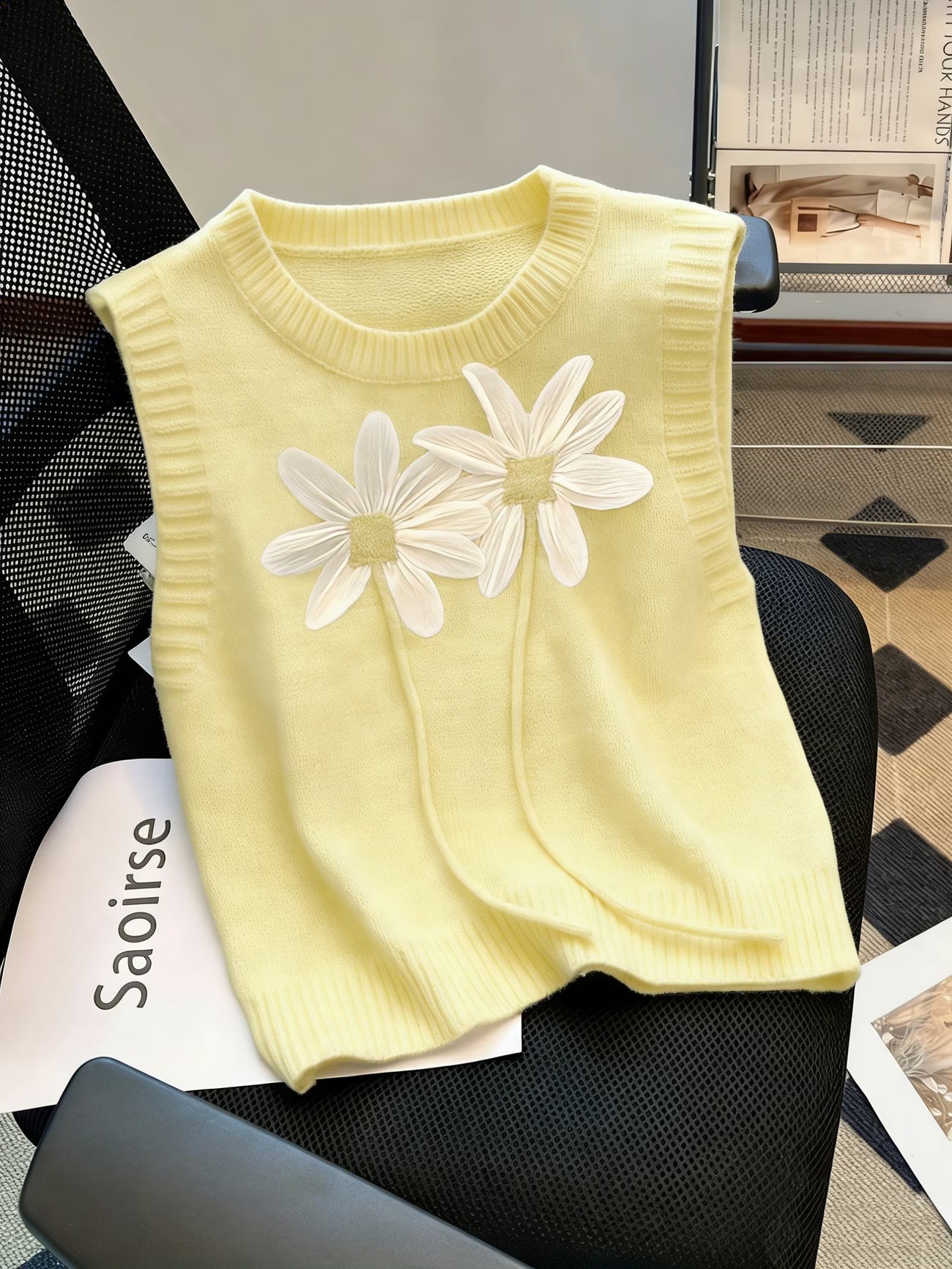 Elegant Women'S Sleeveless Vest with 3D Floral Applique