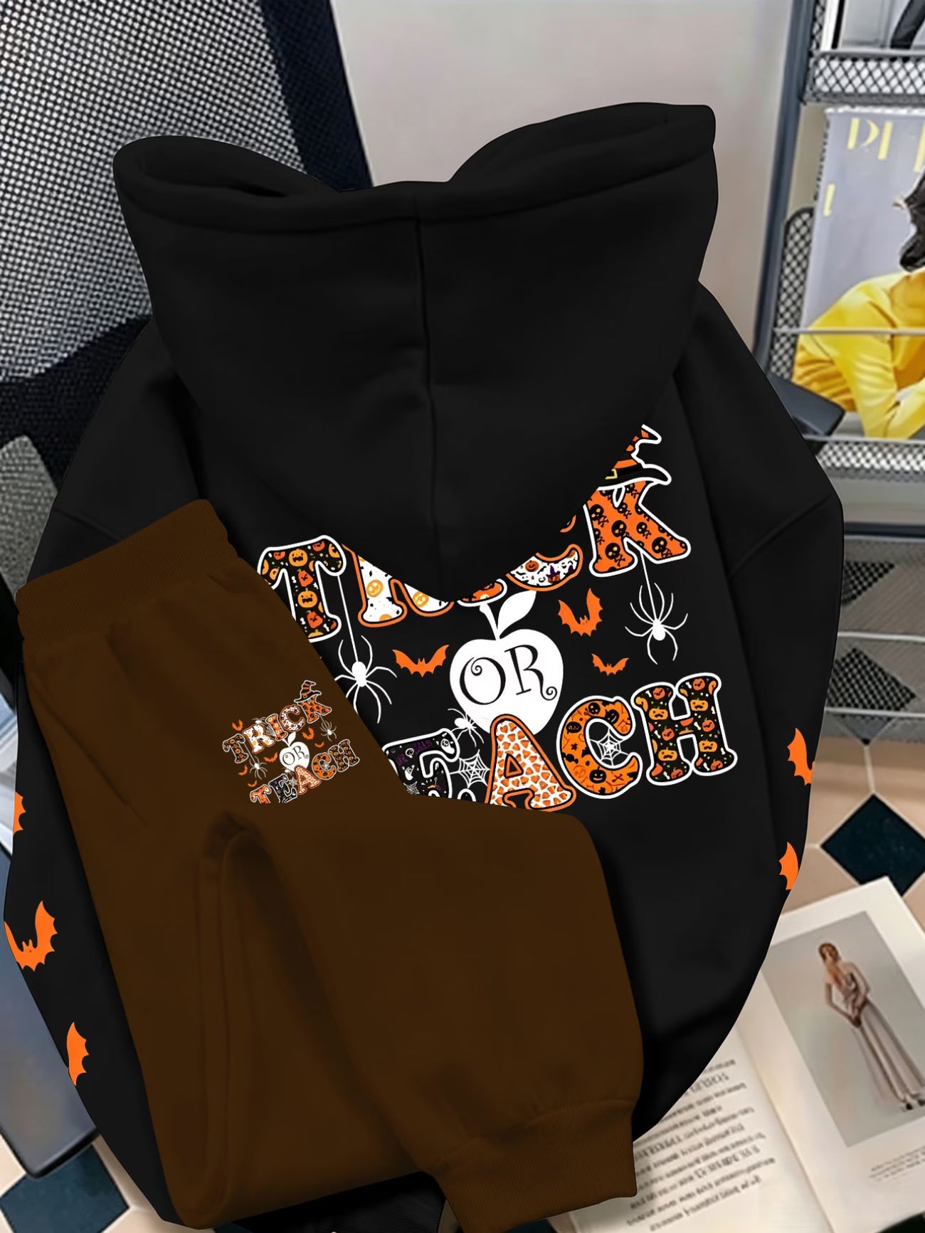 Plus Size Halloween Hooded Sweatshirt Set — Pumpkin & Bat Triple Back Print
