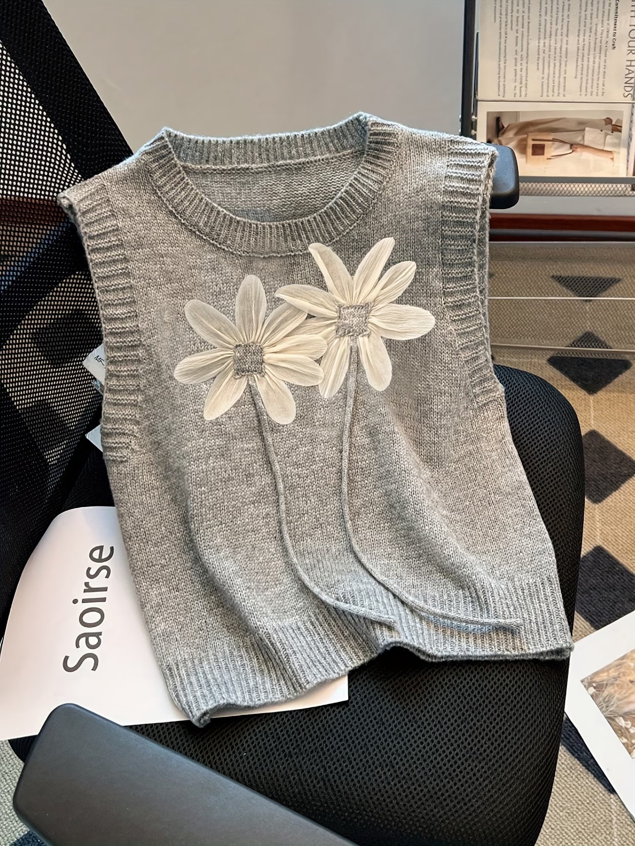 Elegant Women'S Sleeveless Vest with 3D Floral Applique