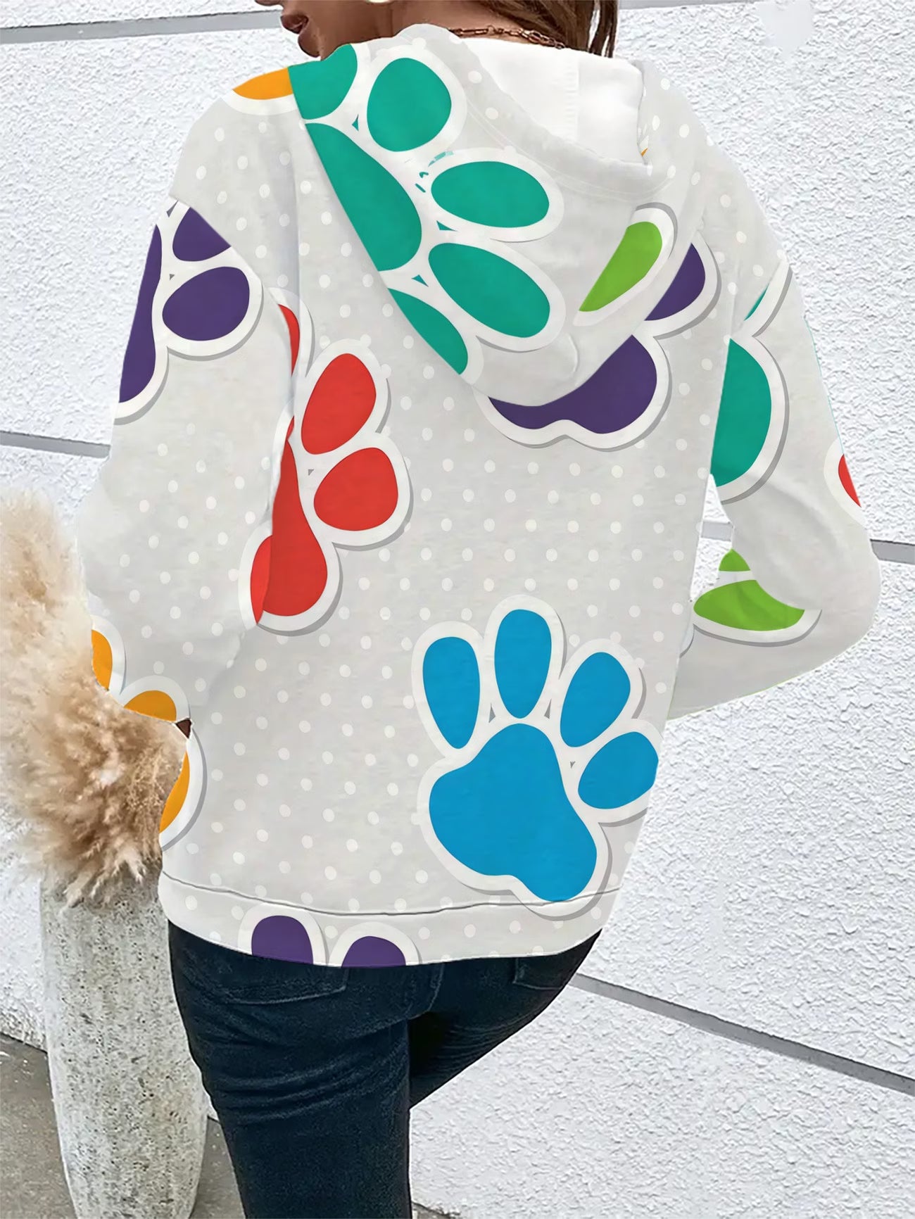 Women's Hooded Sweatshirt – Cute Paw Print Pattern