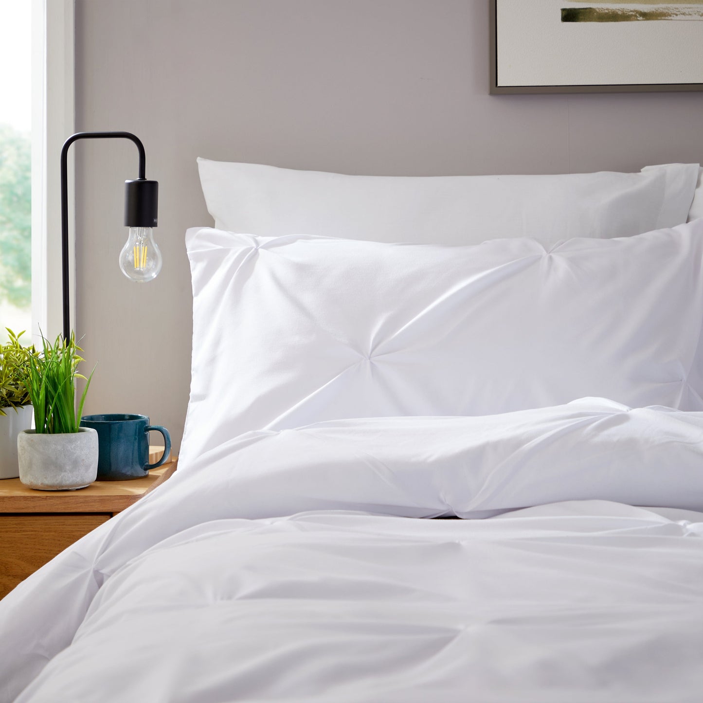 Pintuck White Microfibre Duvet Cover Set